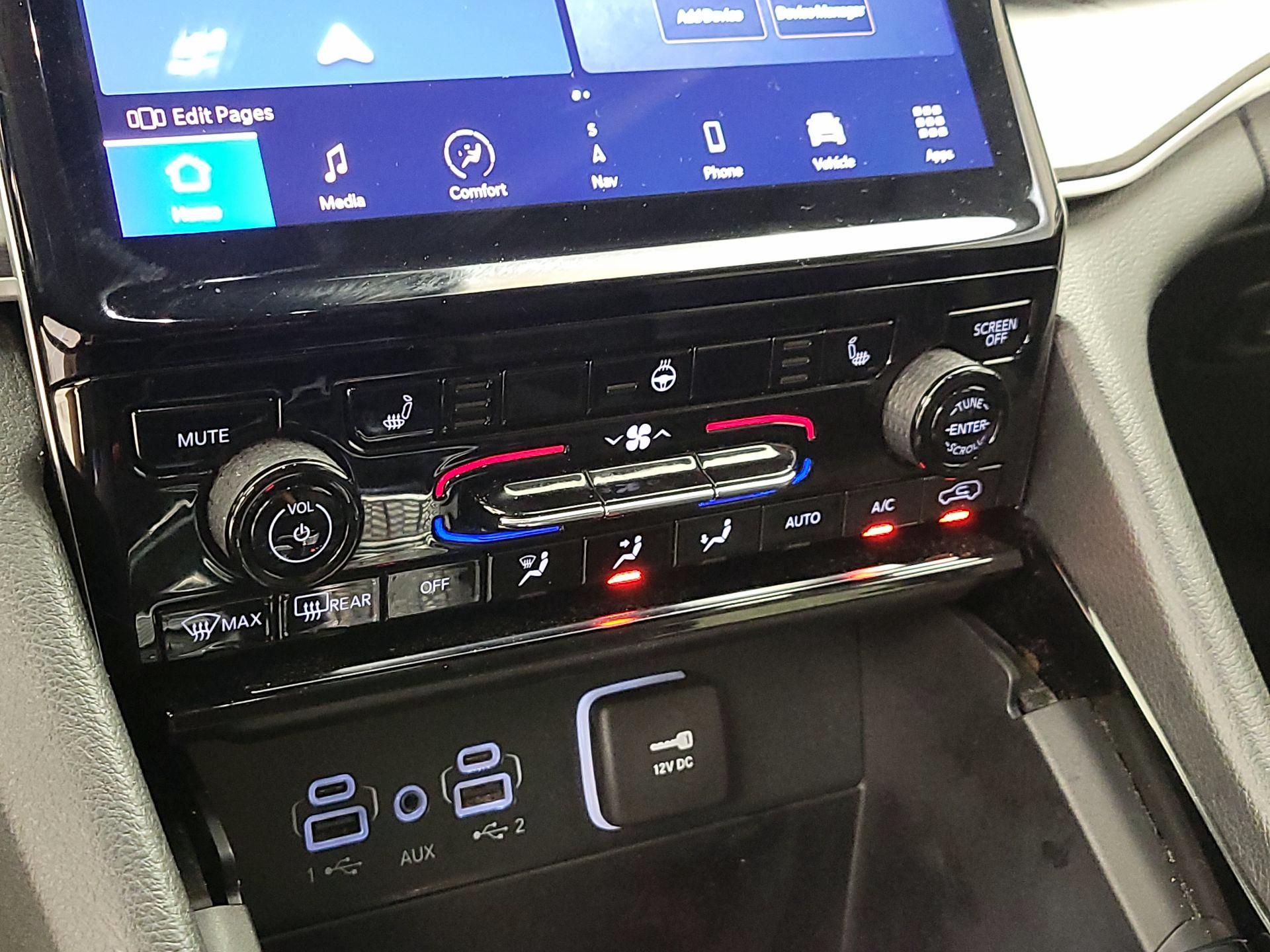 Thumbnail: 2023 Jeep Grand Cherokee - 17