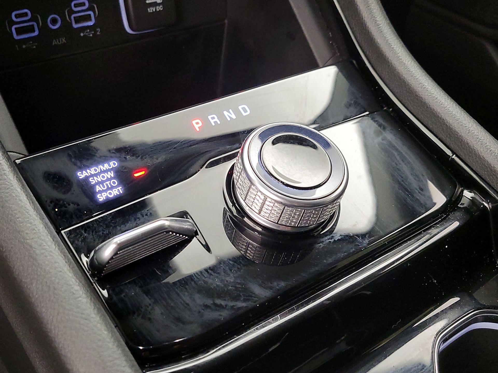 Thumbnail: 2023 Jeep Grand Cherokee - 18