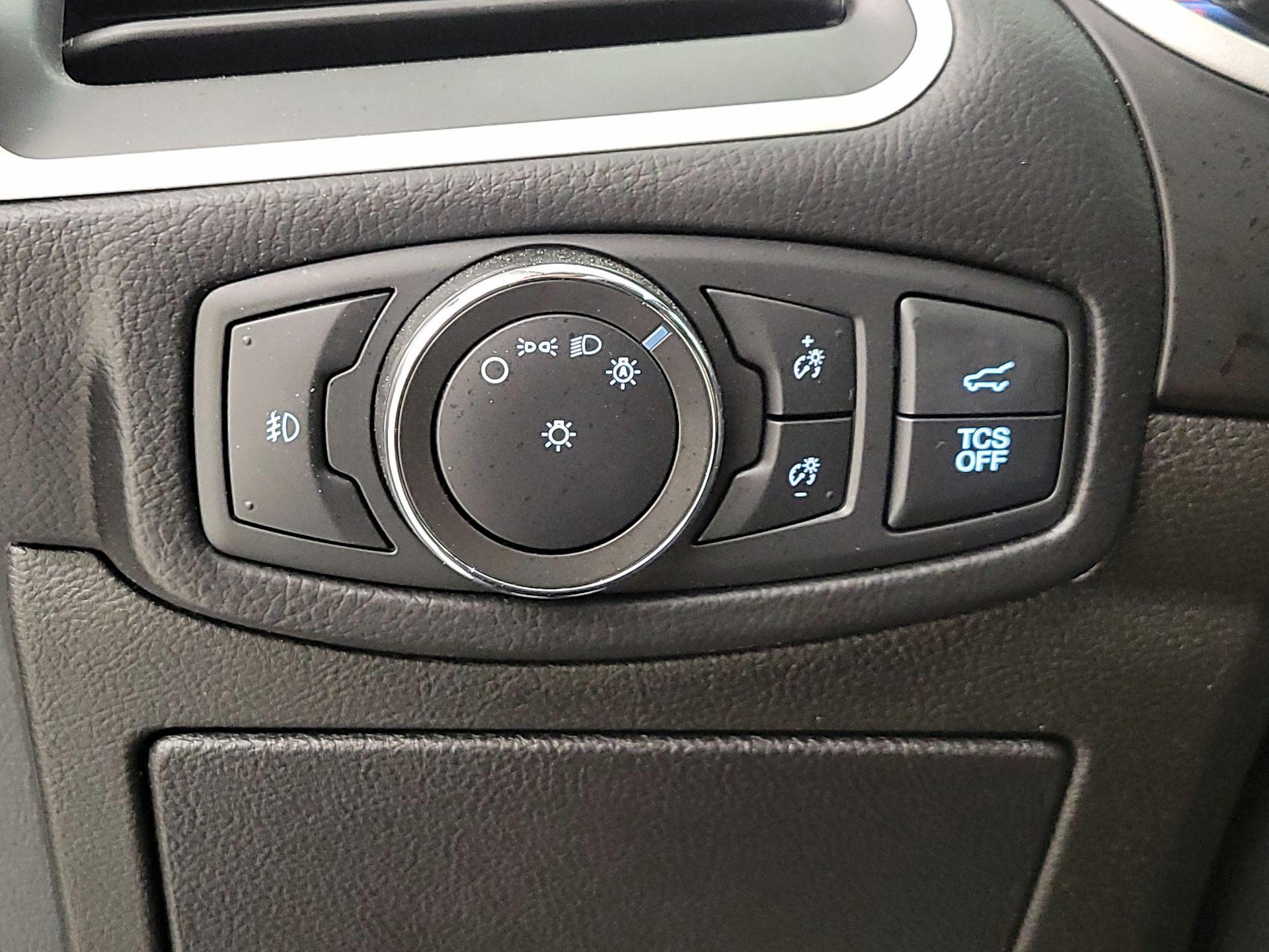 Thumbnail: 2021 Ford Edge - 13