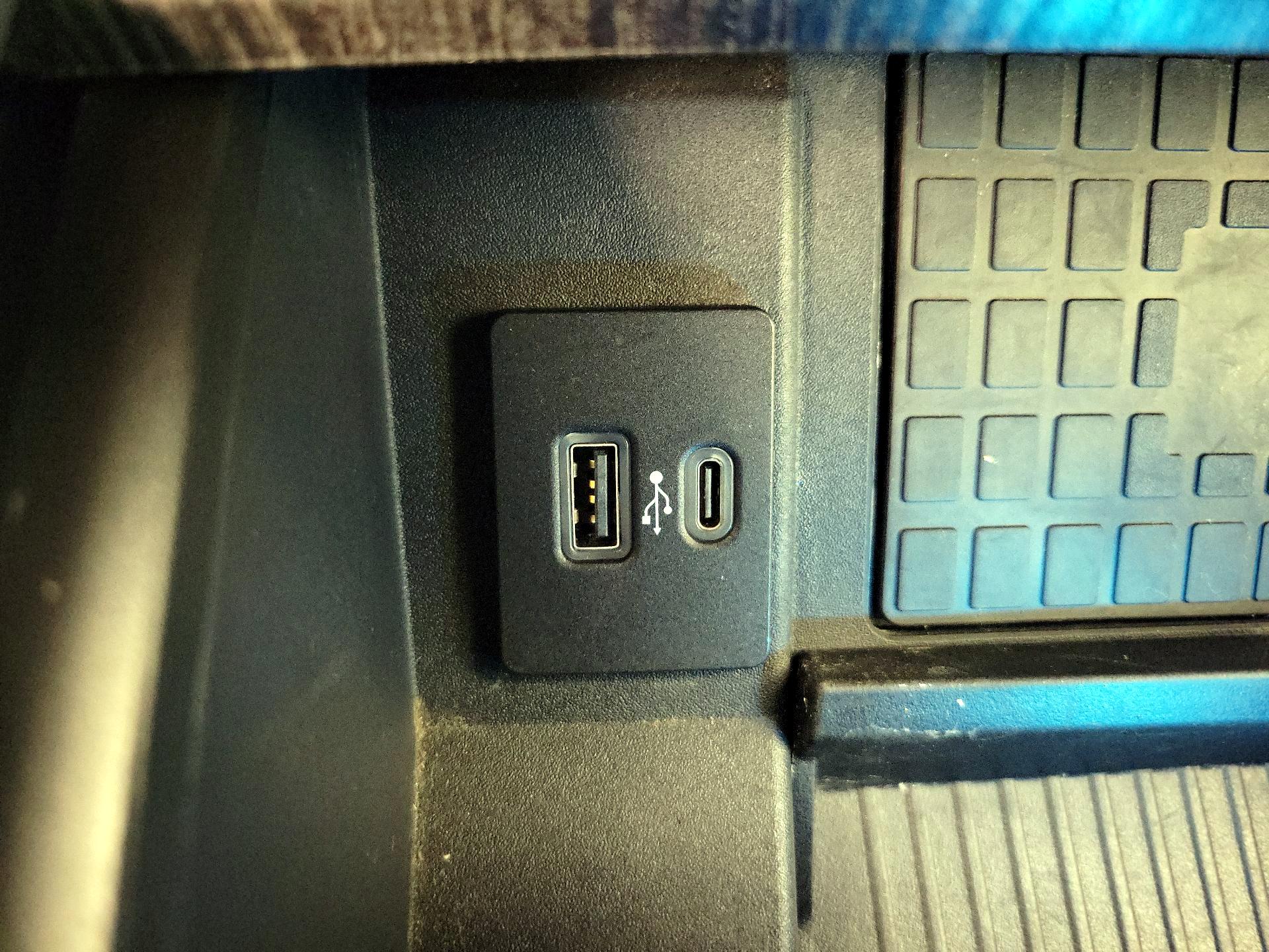 Thumbnail: 2021 Ford F-250 - 19