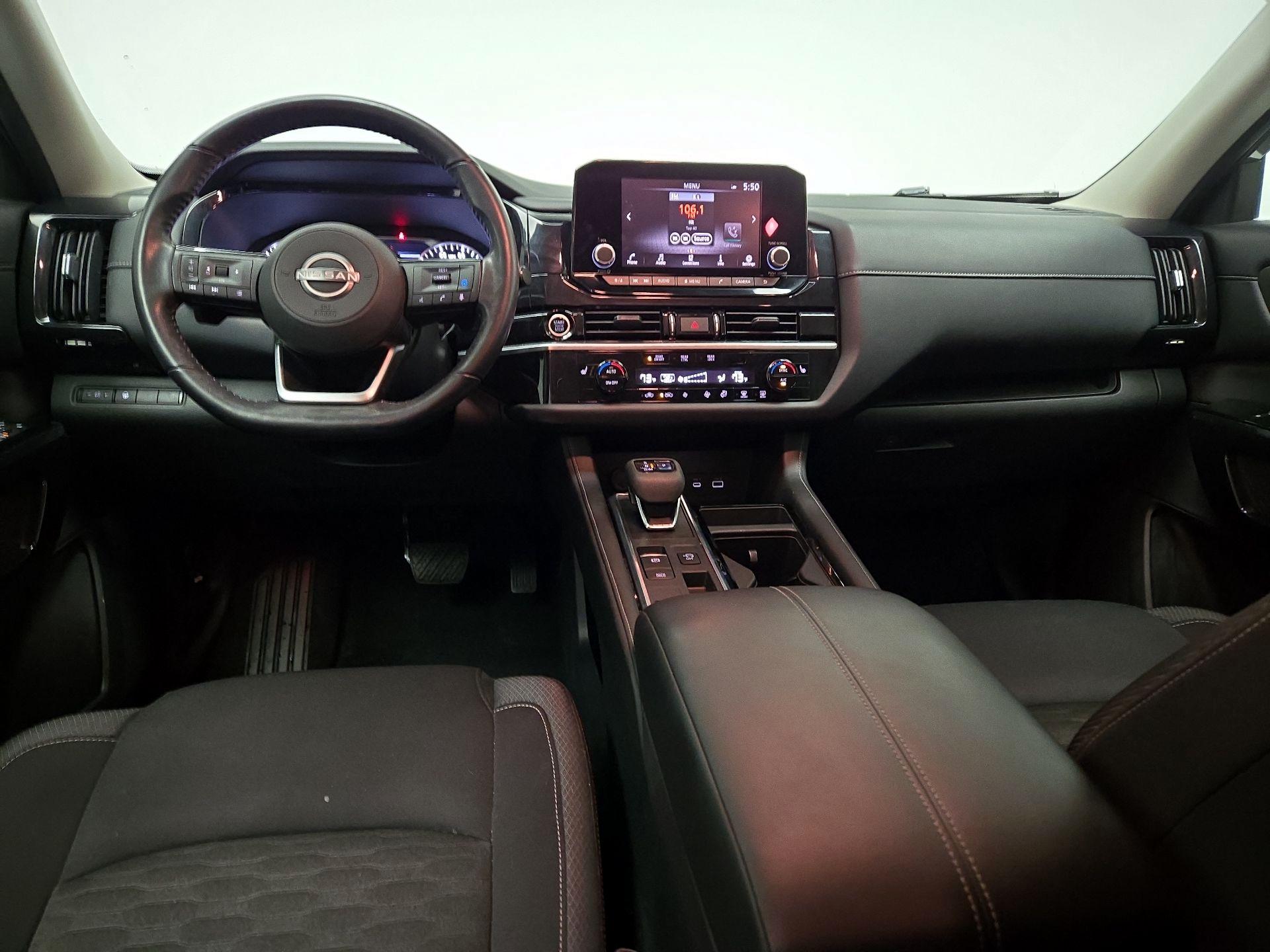 Thumbnail: 2022 Nissan Pathfinder - 9