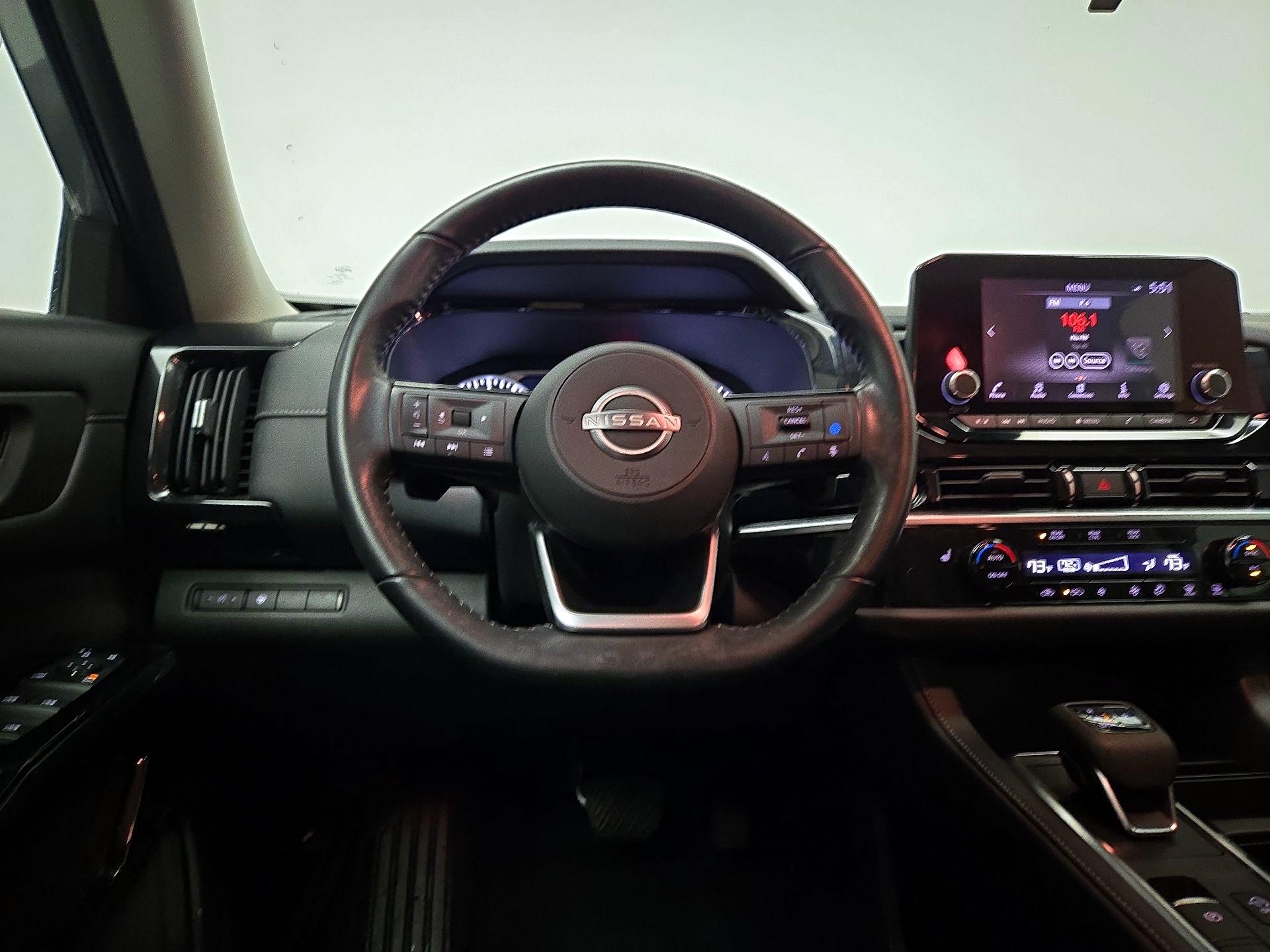 Thumbnail: 2022 Nissan Pathfinder - 10