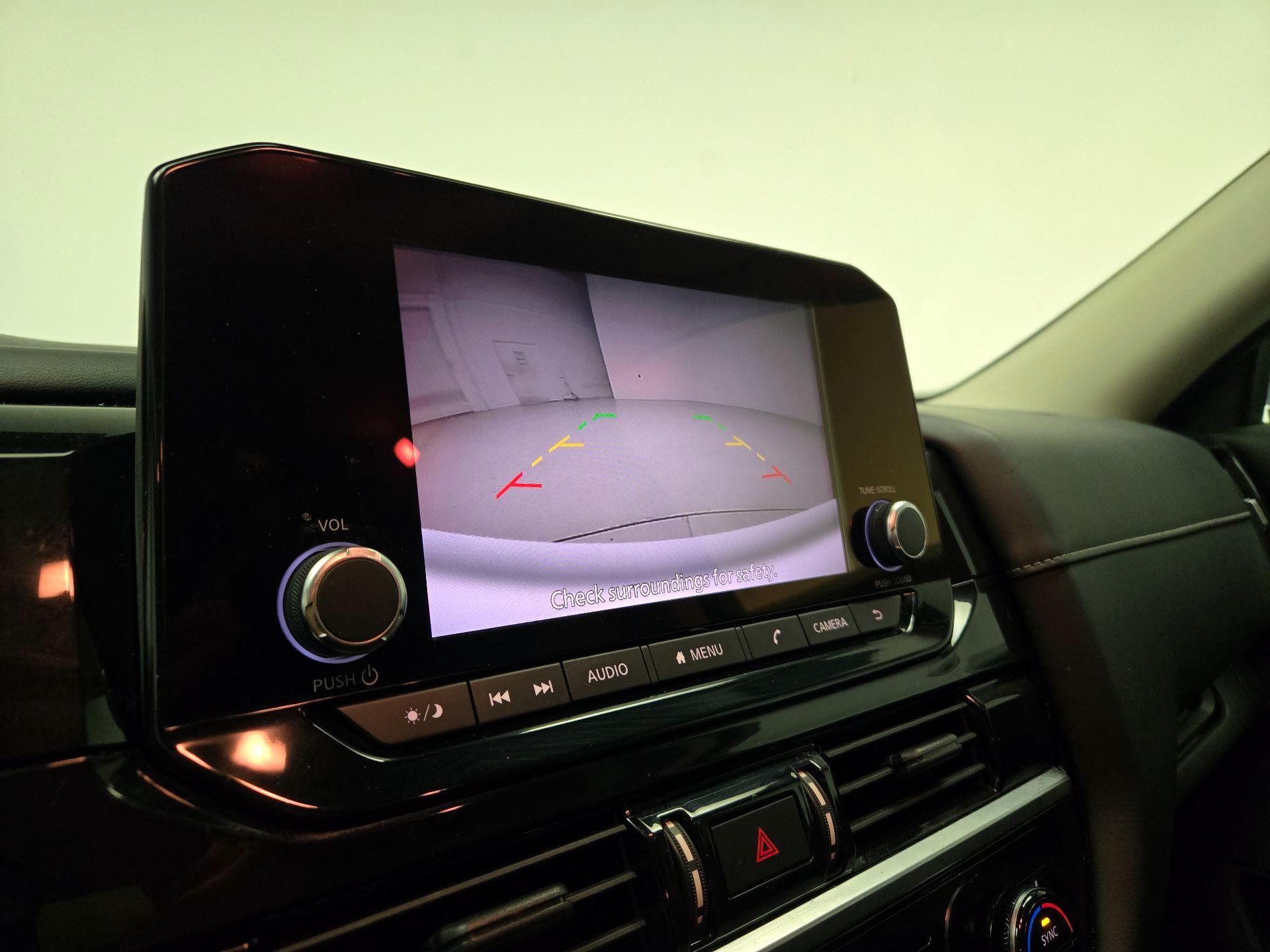 Thumbnail: 2022 Nissan Pathfinder - 14