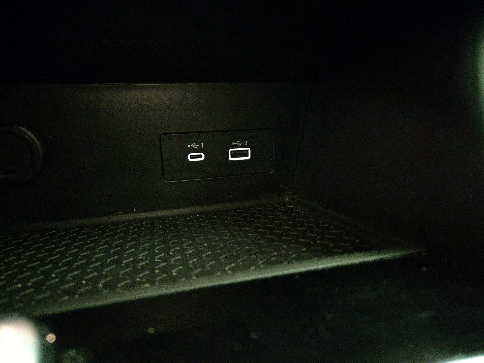 Thumbnail: 2022 Nissan Pathfinder - 18