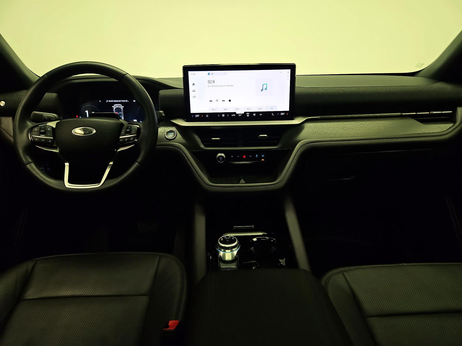 Thumbnail: 2025 Ford Explorer - 9