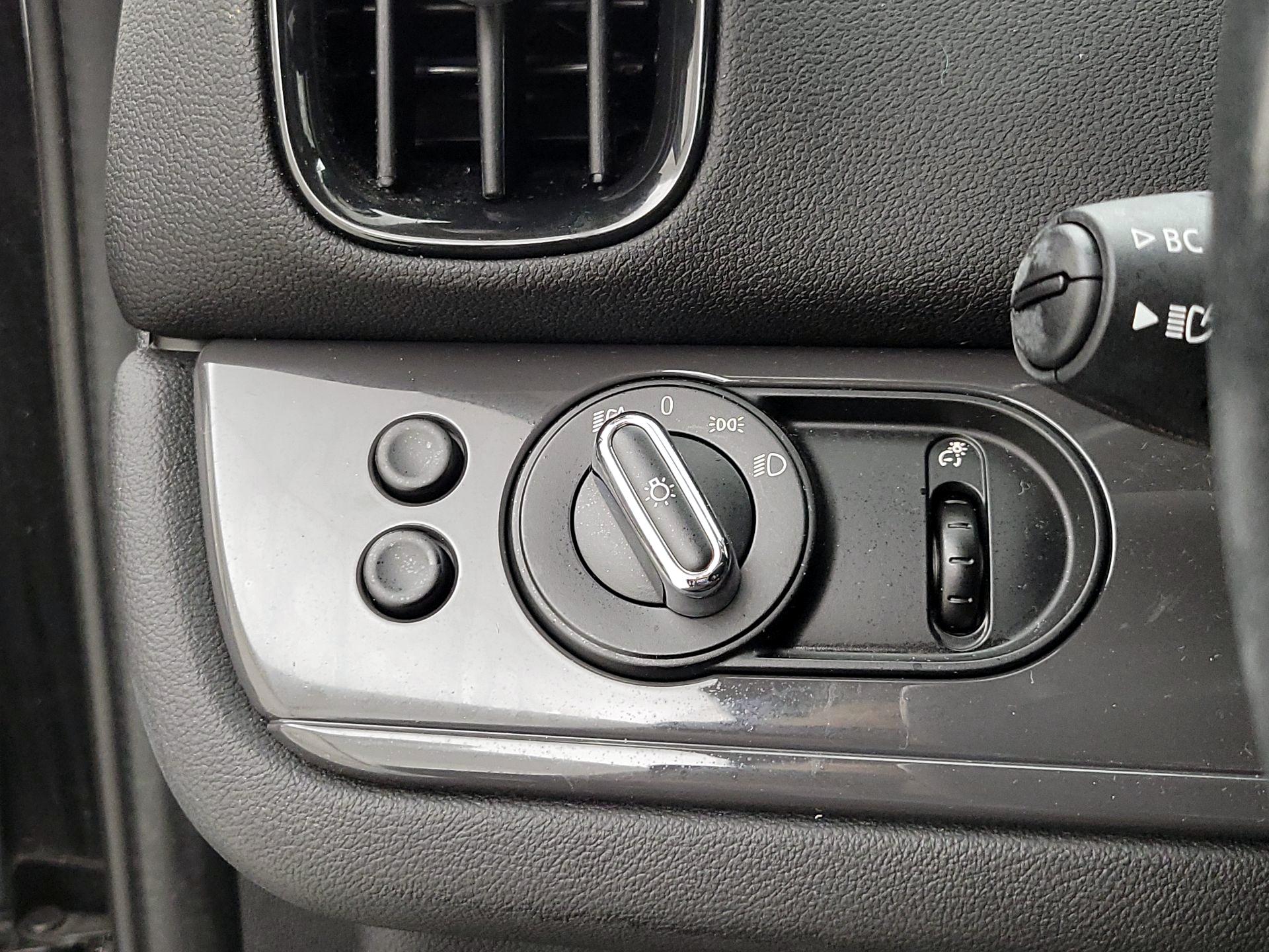 Thumbnail: 2020 MINI Cooper Countryman - 13