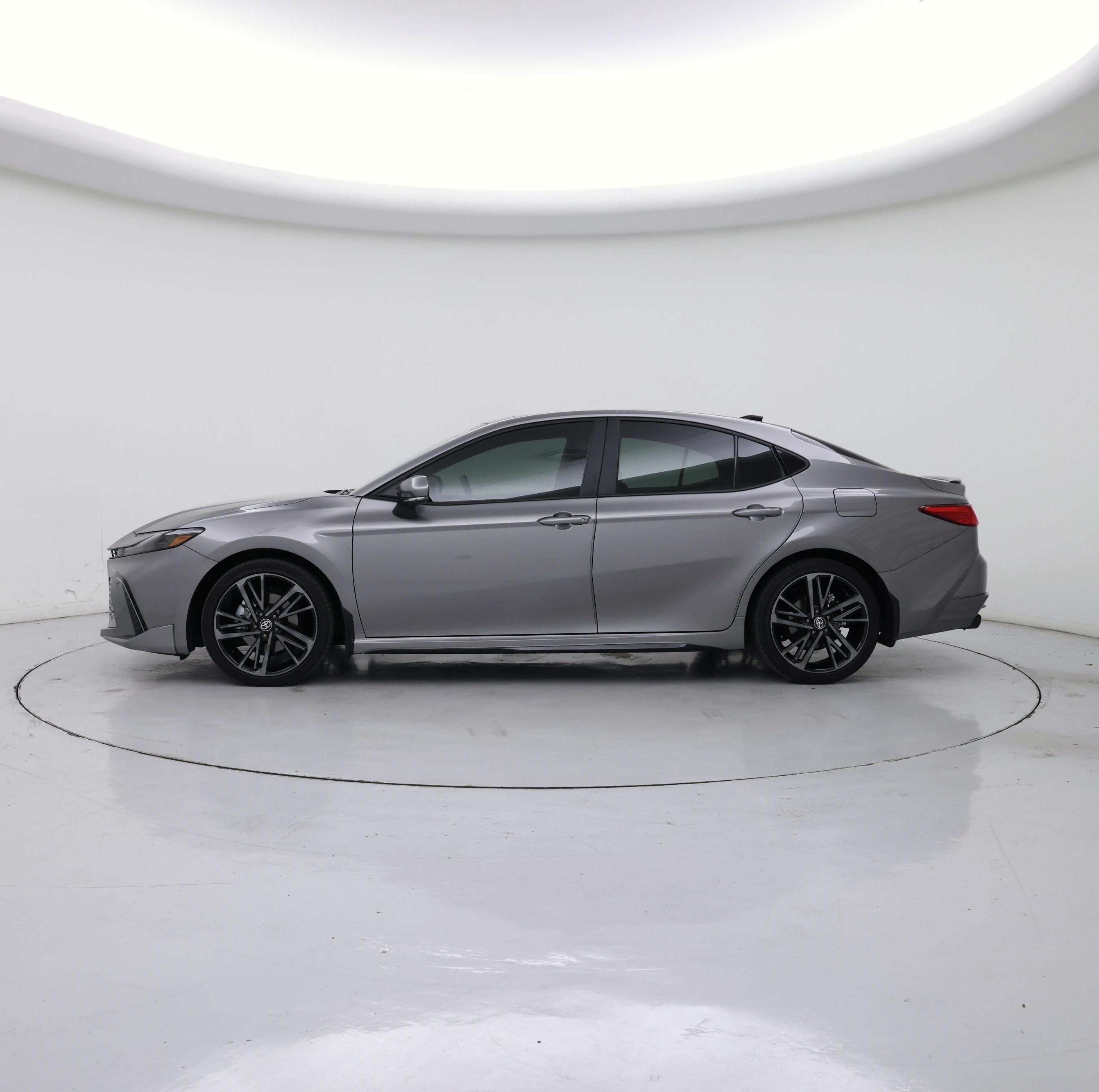 Thumbnail: 2025 Toyota Camry - 3