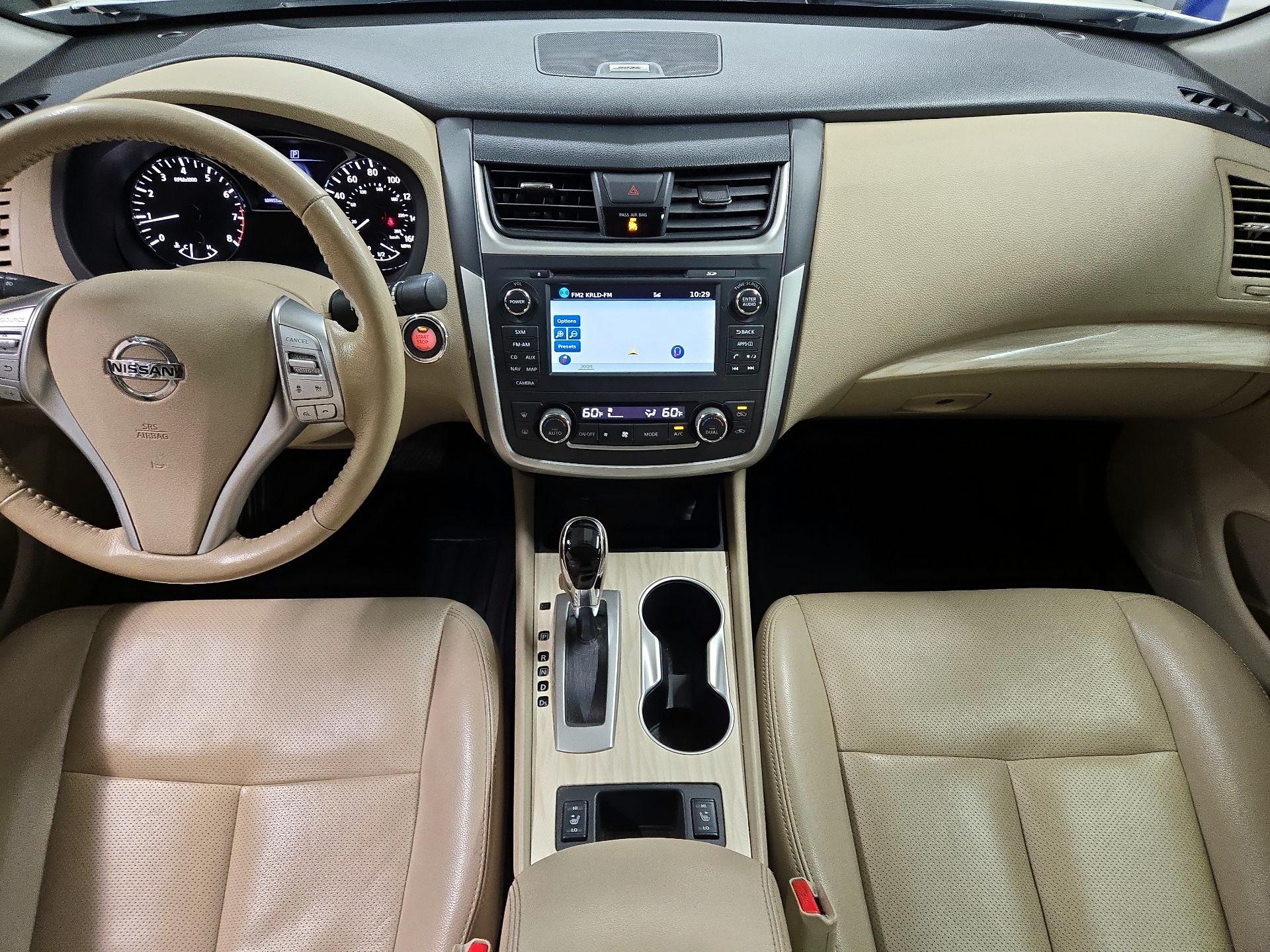 Thumbnail: 2017 Nissan Altima - 9