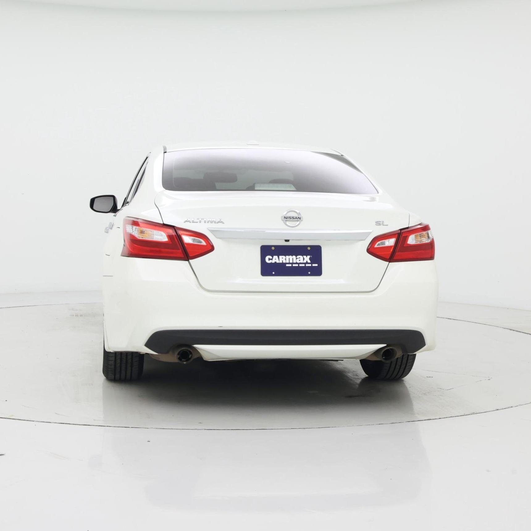 Thumbnail: 2017 Nissan Altima - 6