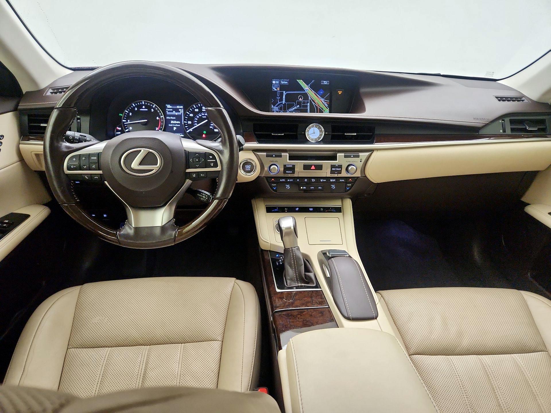 Thumbnail: 2016 Lexus ES - 9