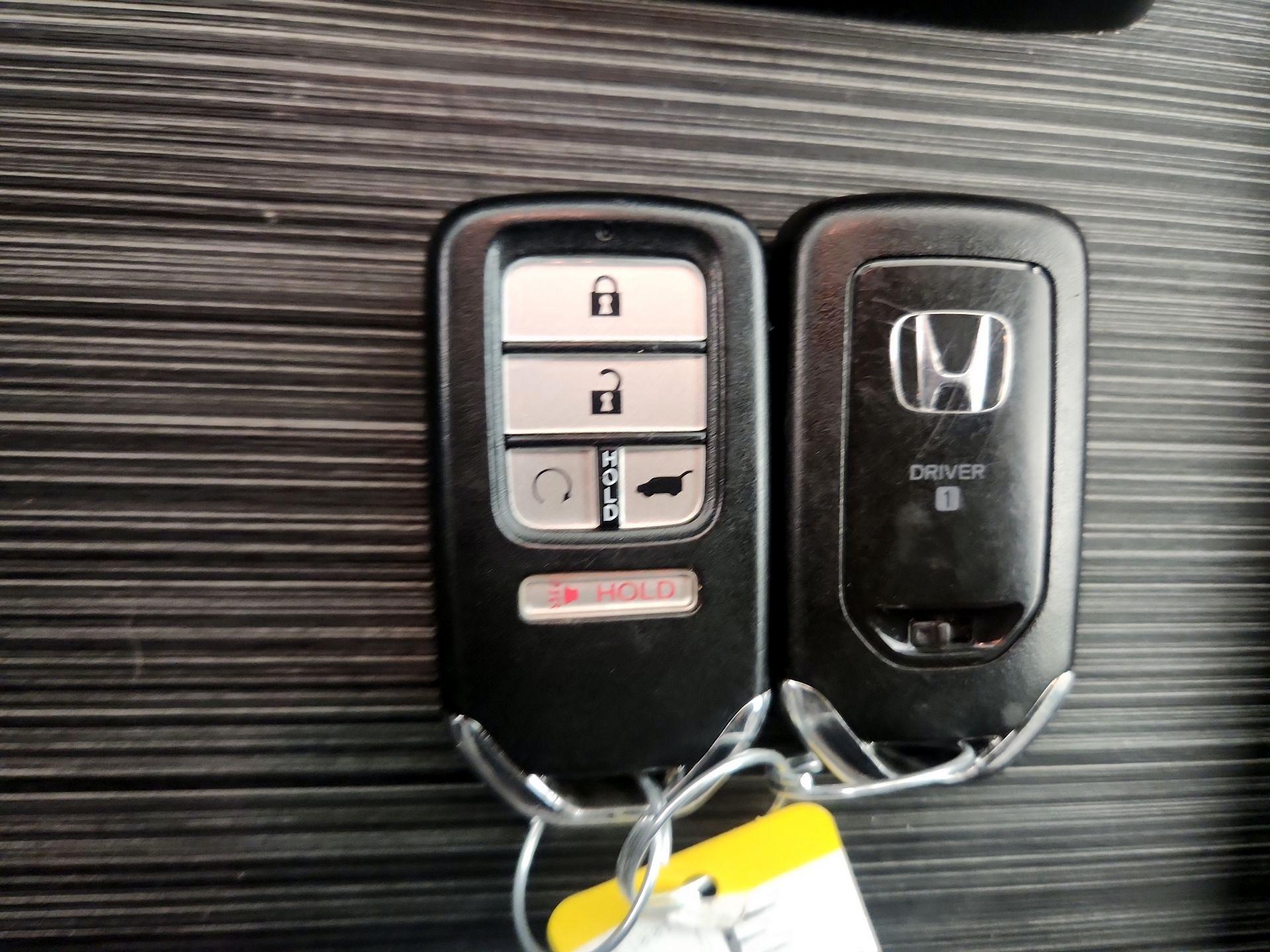 Thumbnail: 2019 Honda Pilot - 18