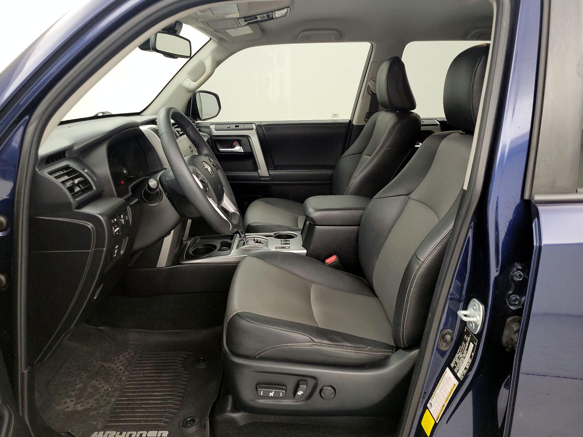 Thumbnail: 2020 Toyota 4Runner - 11