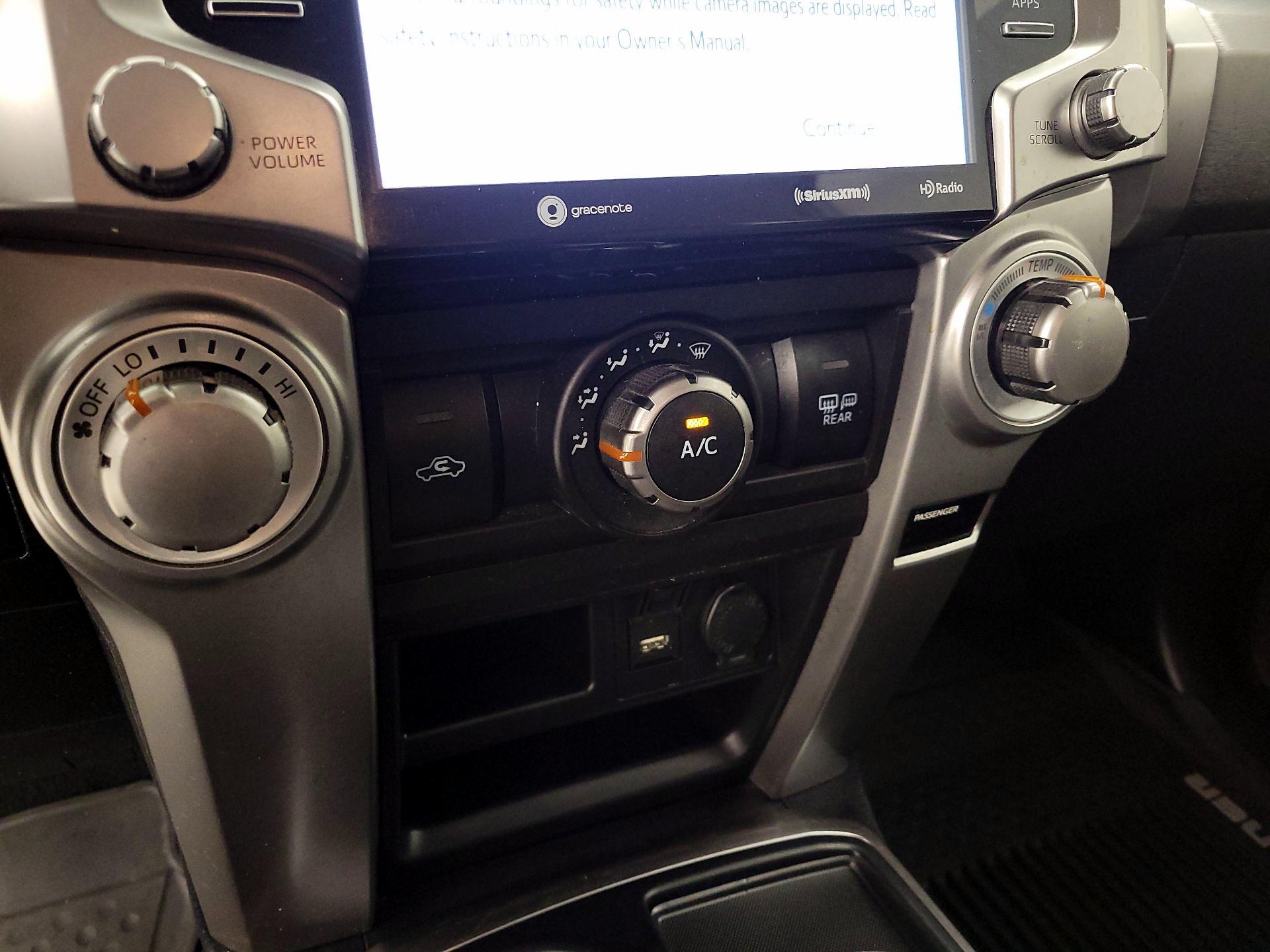 Thumbnail: 2020 Toyota 4Runner - 17