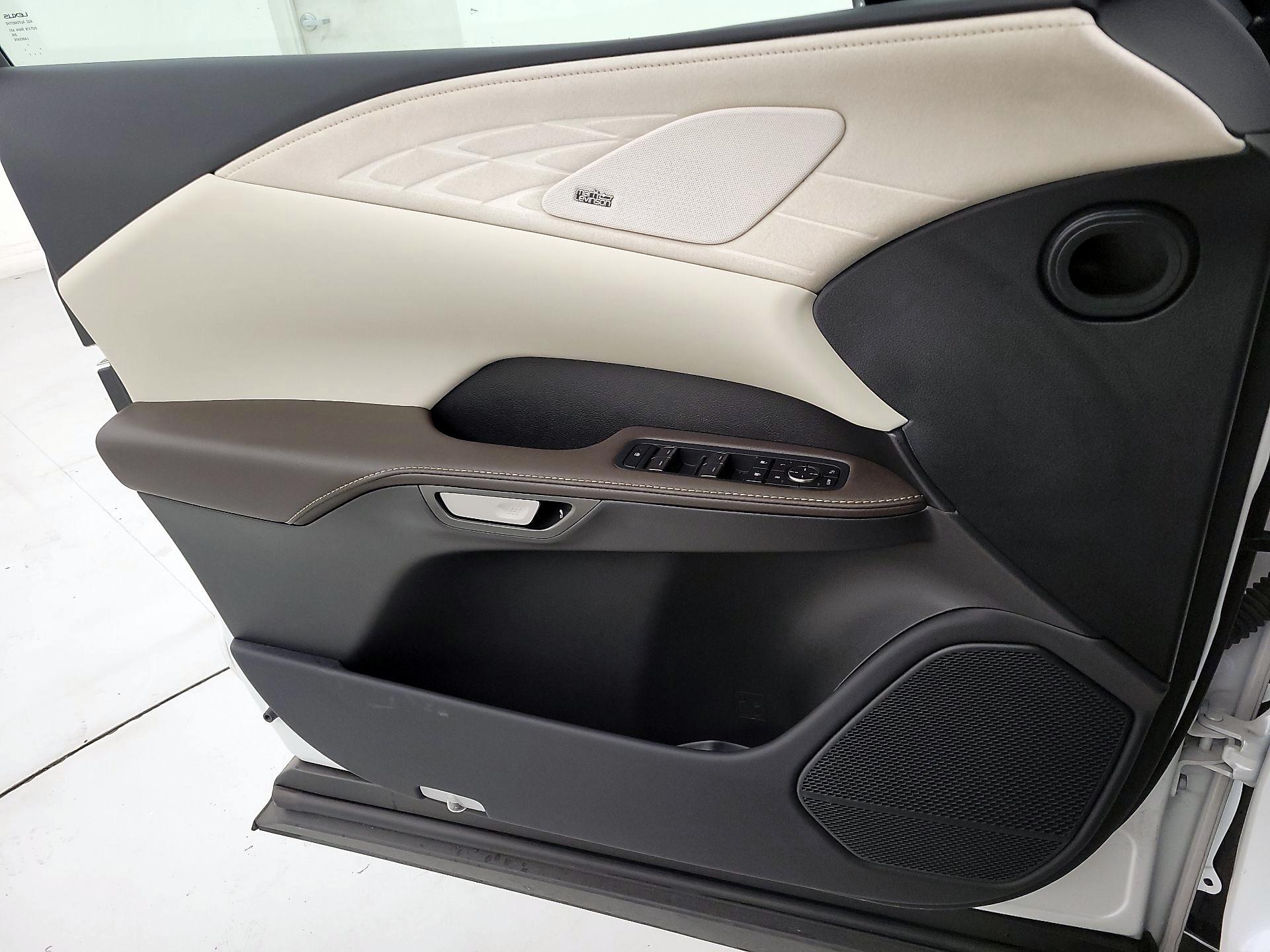 Thumbnail: 2024 Lexus RX - 10