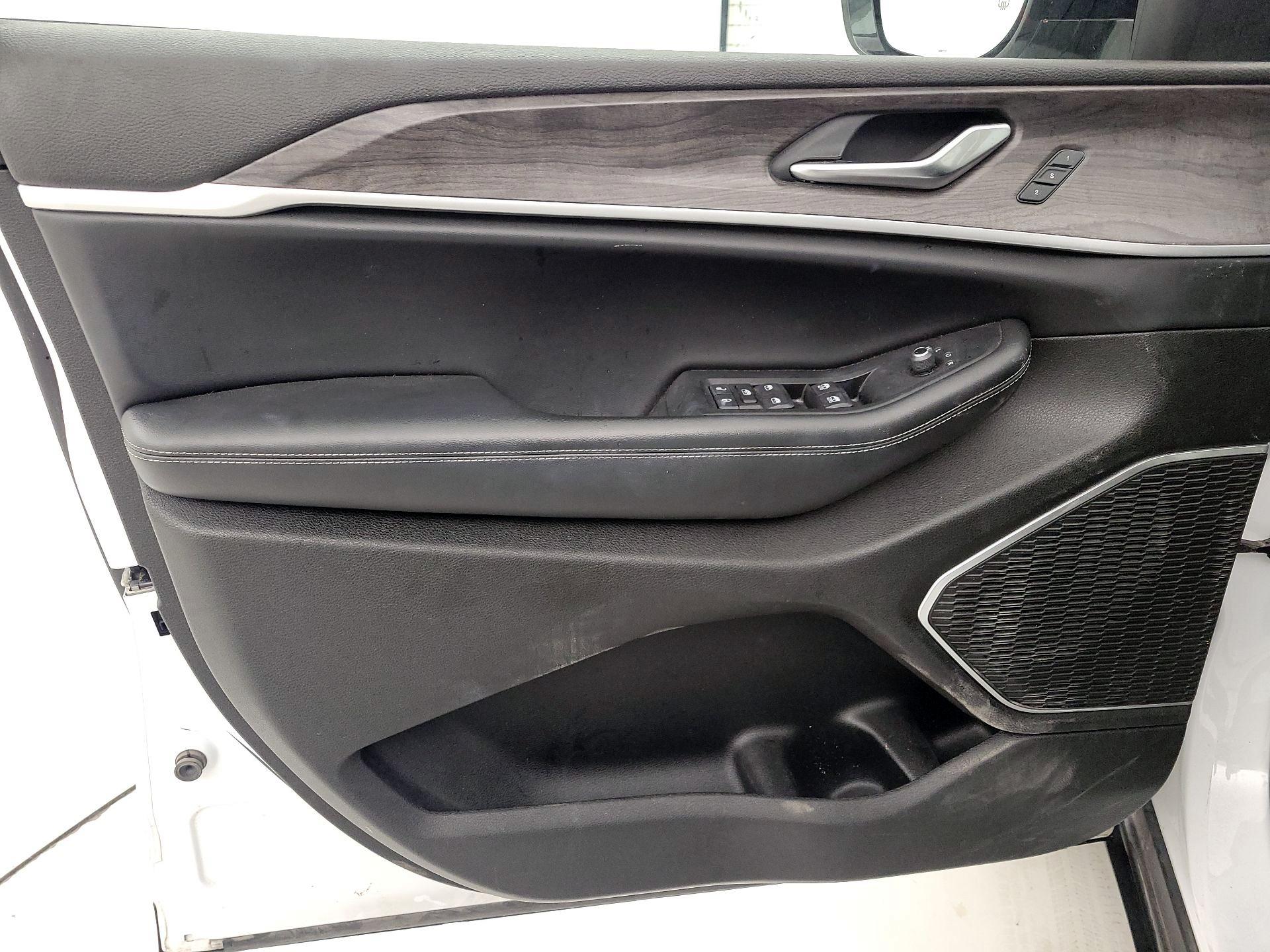 Thumbnail: 2022 Jeep Grand Cherokee - 10