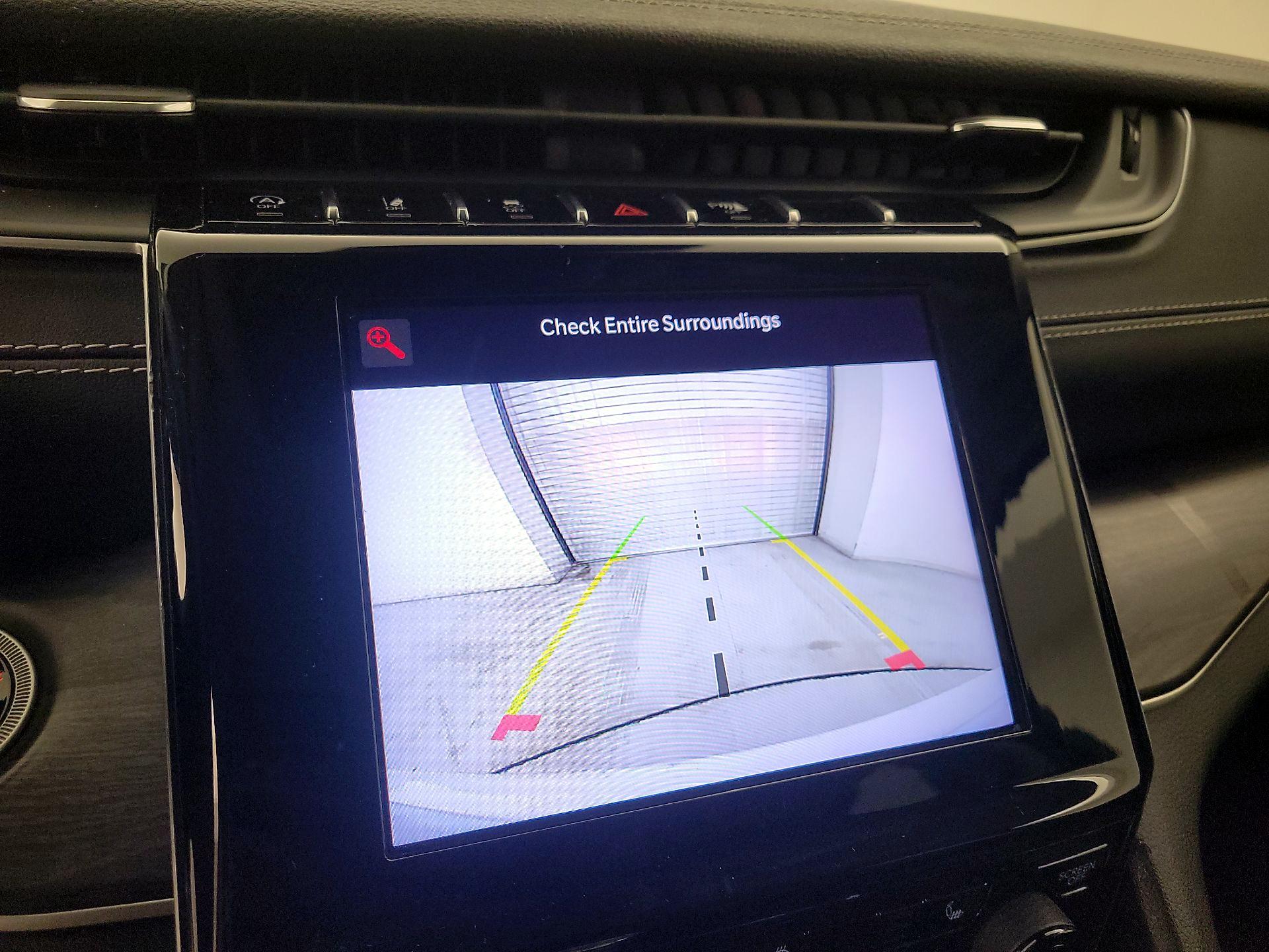 Thumbnail: 2022 Jeep Grand Cherokee - 12