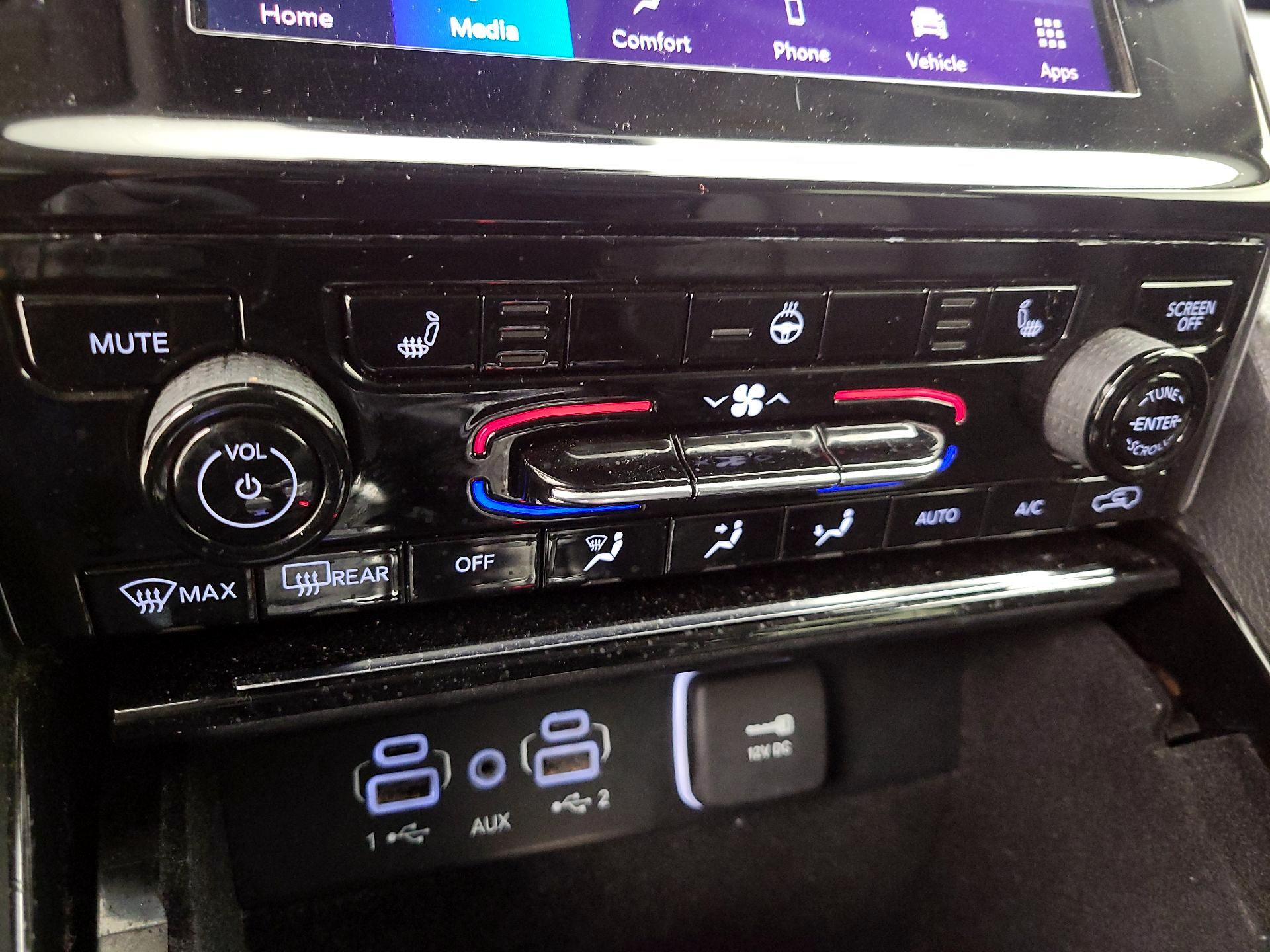 Thumbnail: 2022 Jeep Grand Cherokee - 14