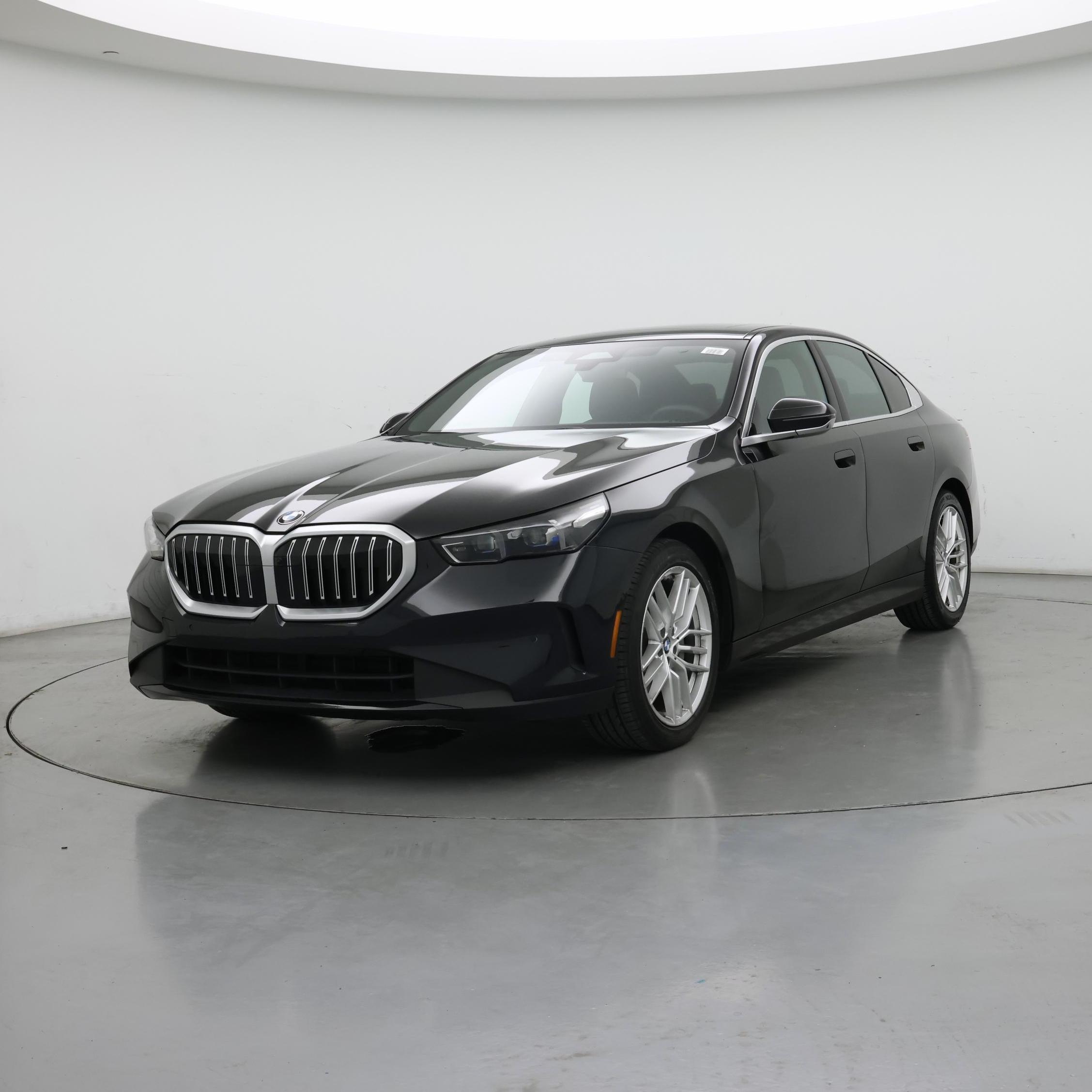 Thumbnail: 2025 BMW 5 Series - 4