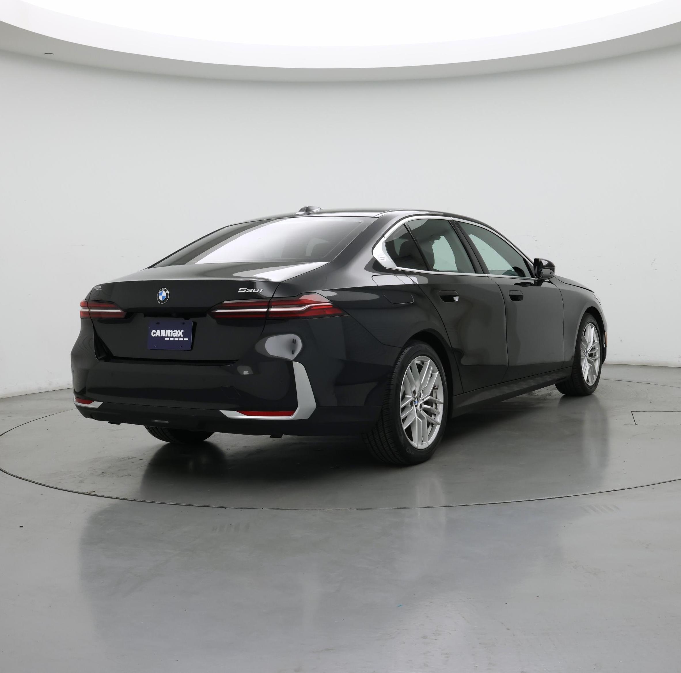 Thumbnail: 2025 BMW 5 Series - 8