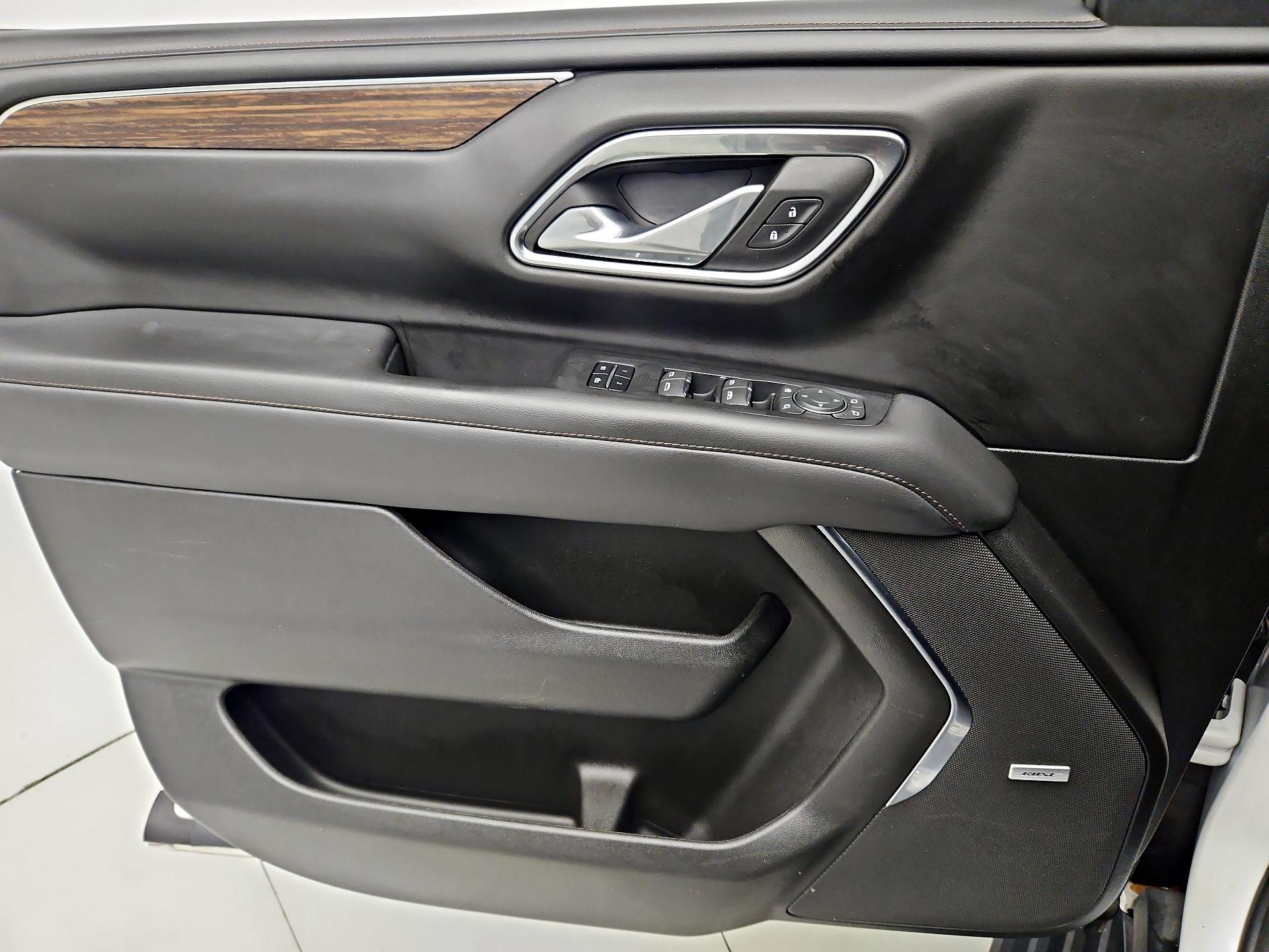 Thumbnail: 2023 Chevrolet Suburban - 12