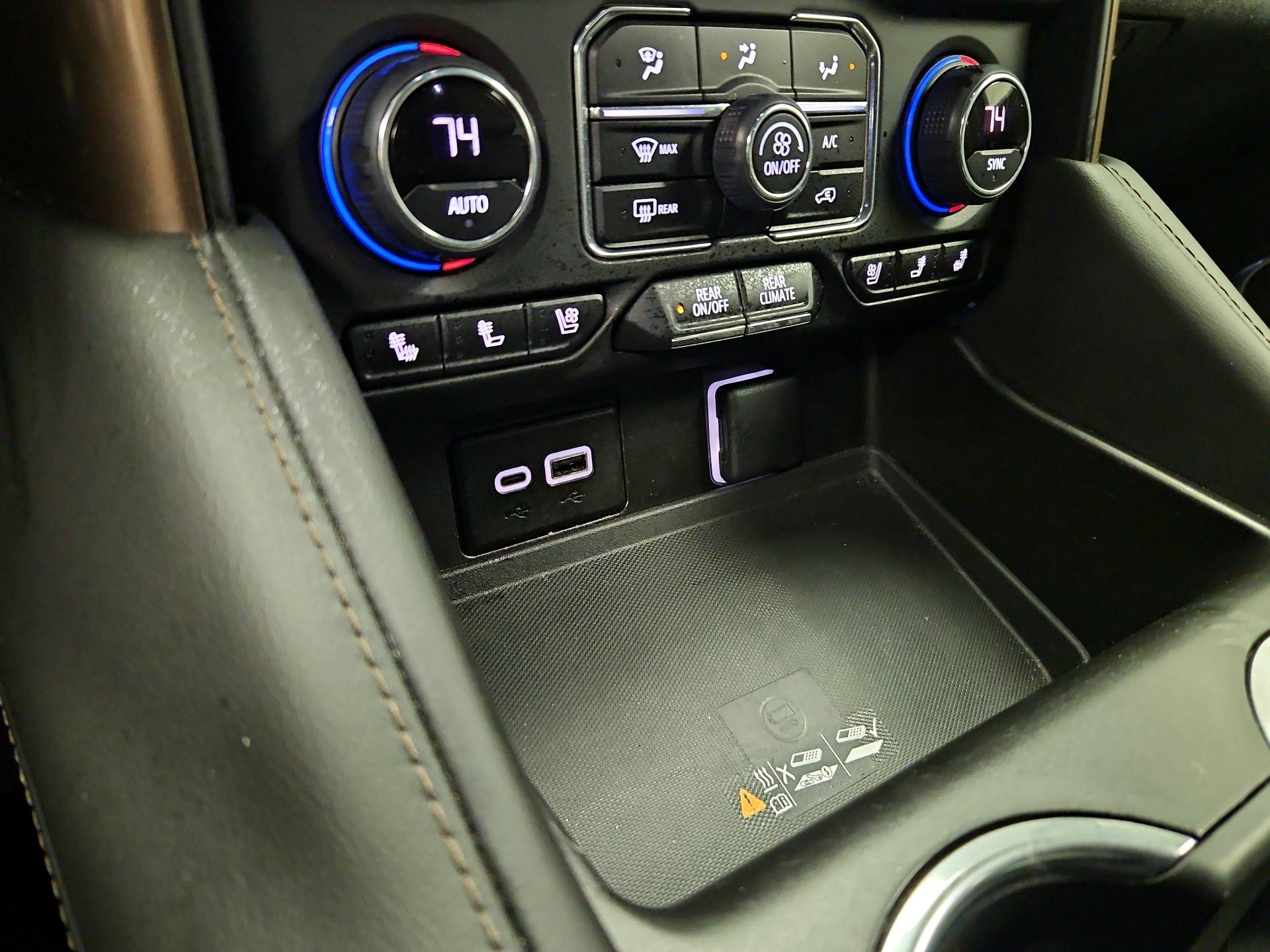 Thumbnail: 2023 Chevrolet Suburban - 18