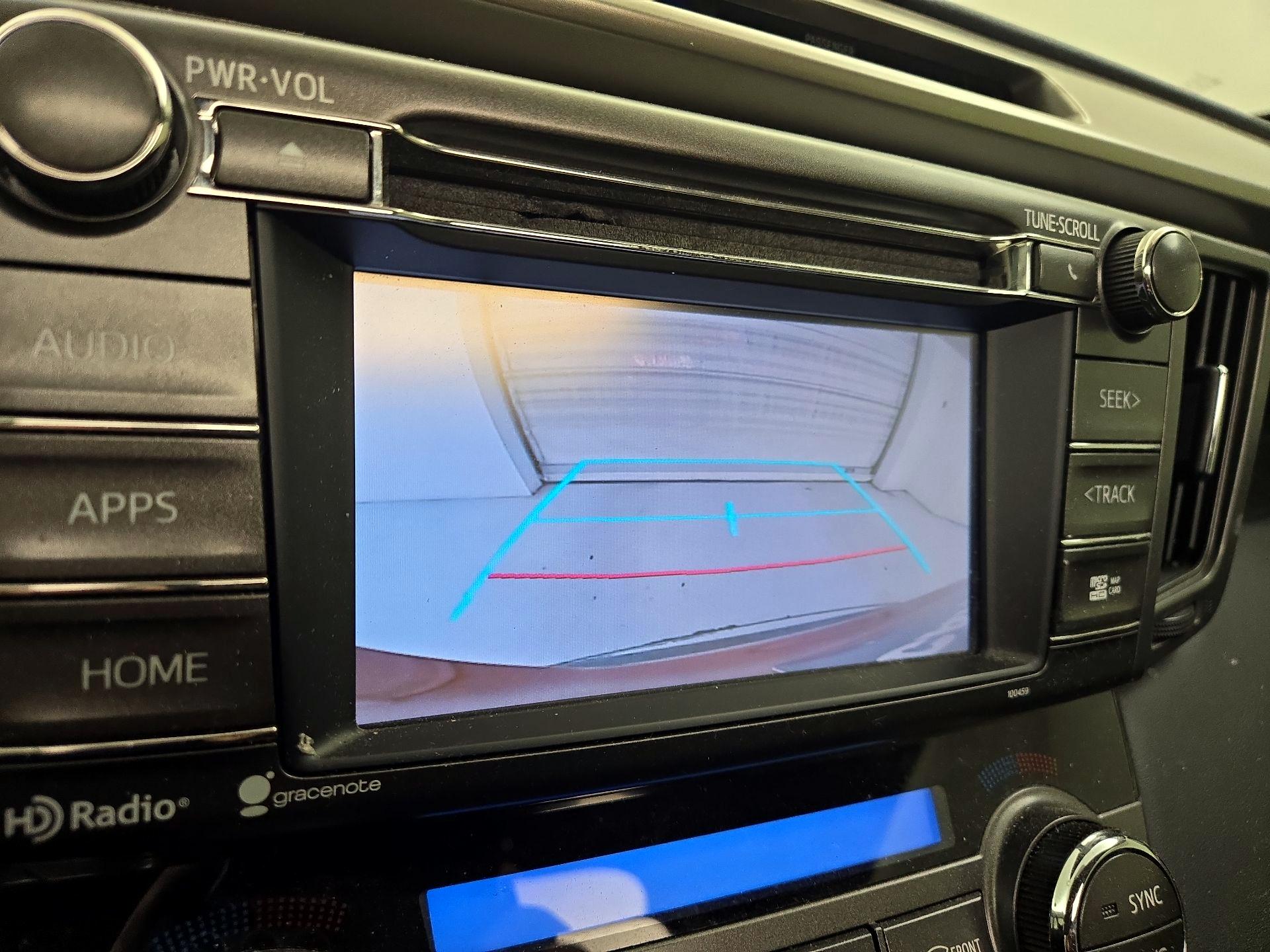 Thumbnail: 2015 Toyota RAV4 - 14