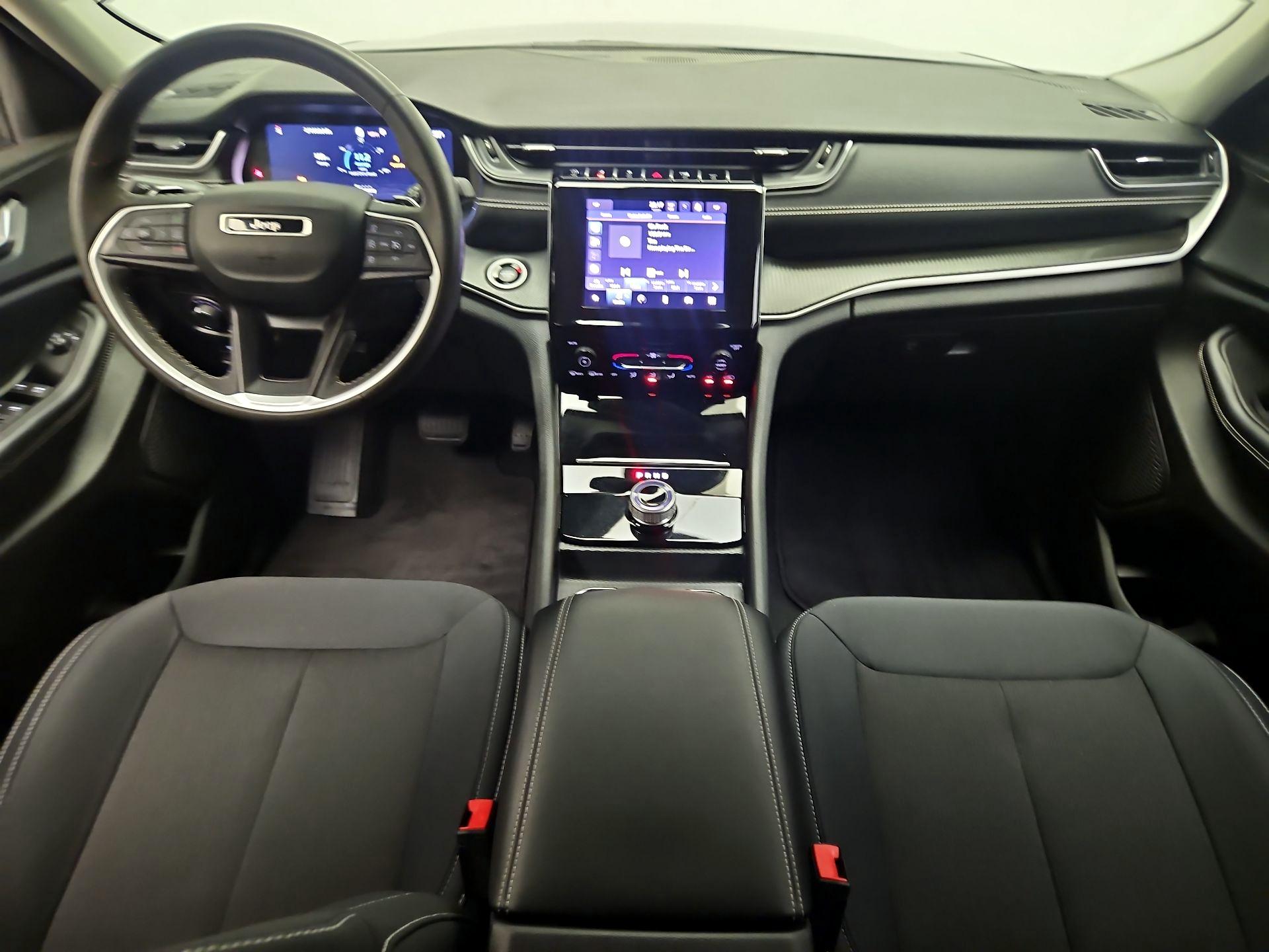 Thumbnail: 2024 Jeep Grand Cherokee - 9