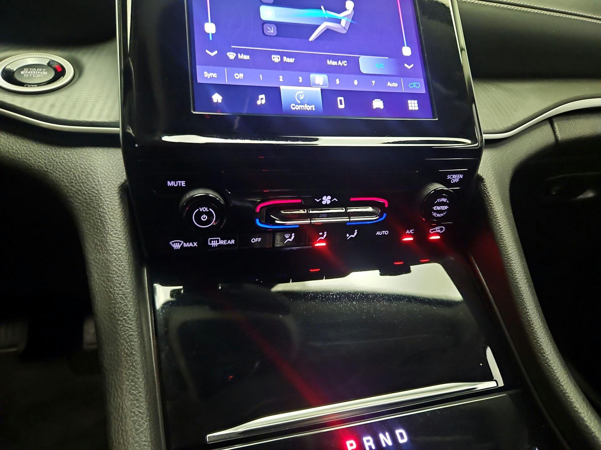 Thumbnail: 2024 Jeep Grand Cherokee - 15