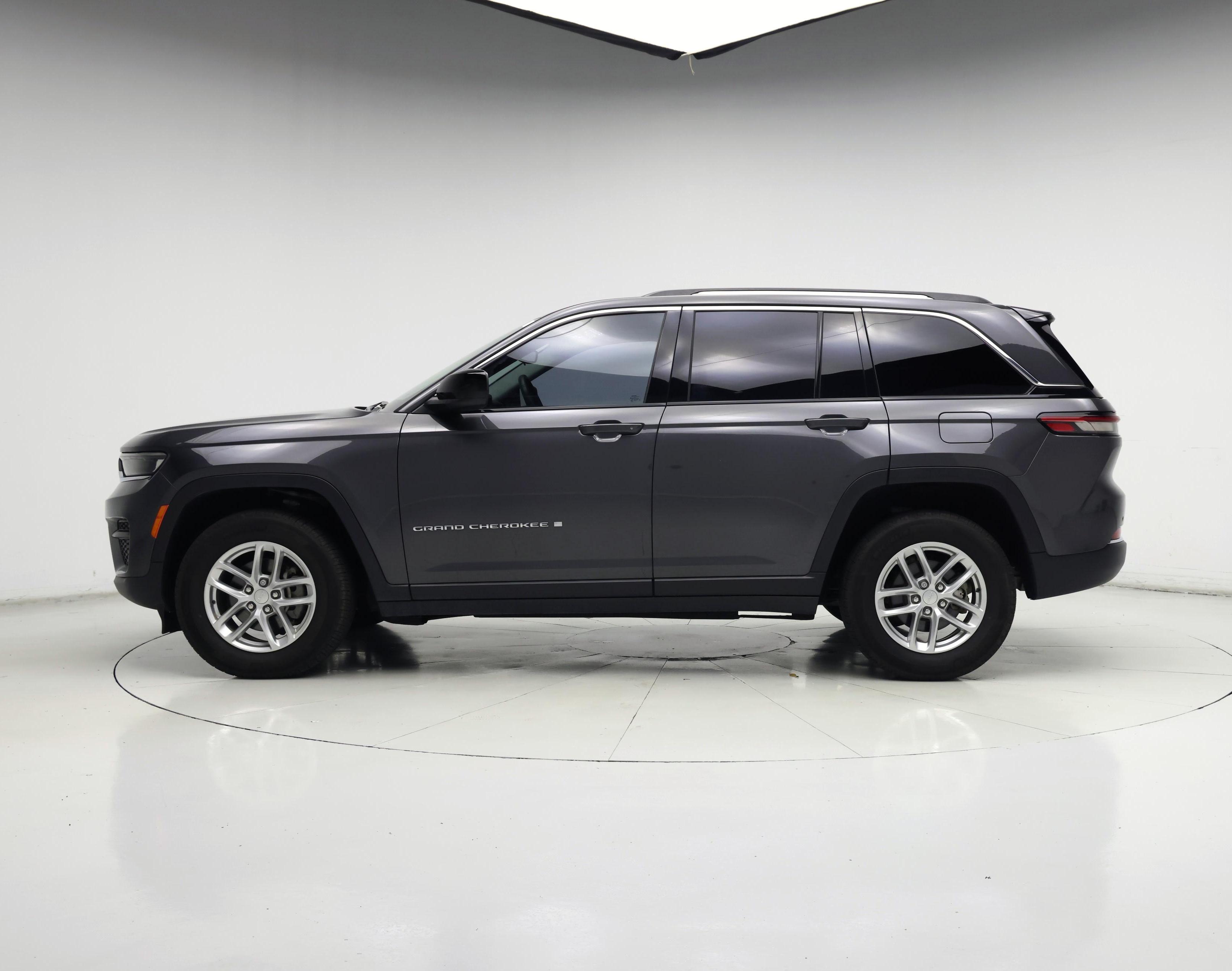 Thumbnail: 2024 Jeep Grand Cherokee - 3