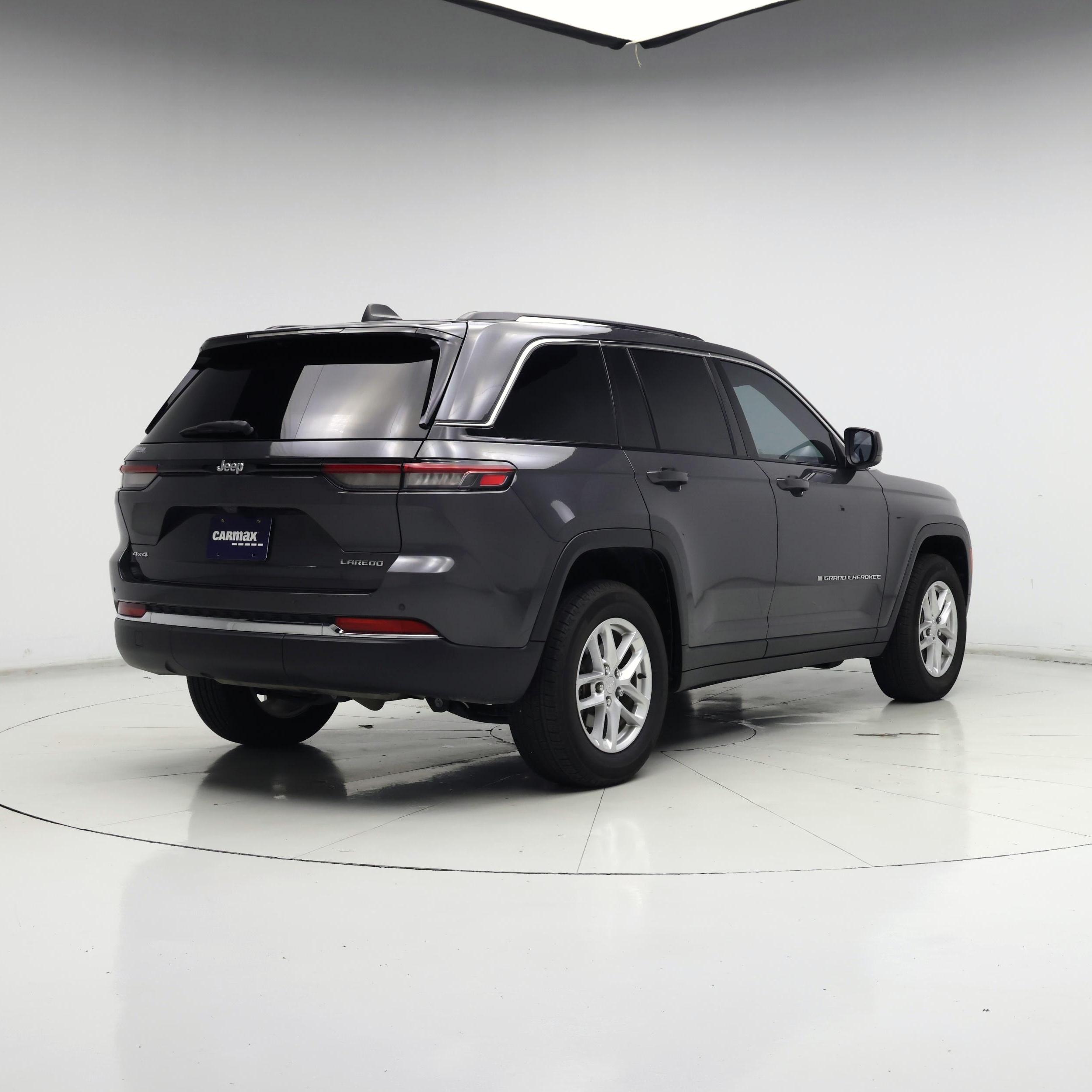 Thumbnail: 2024 Jeep Grand Cherokee - 8