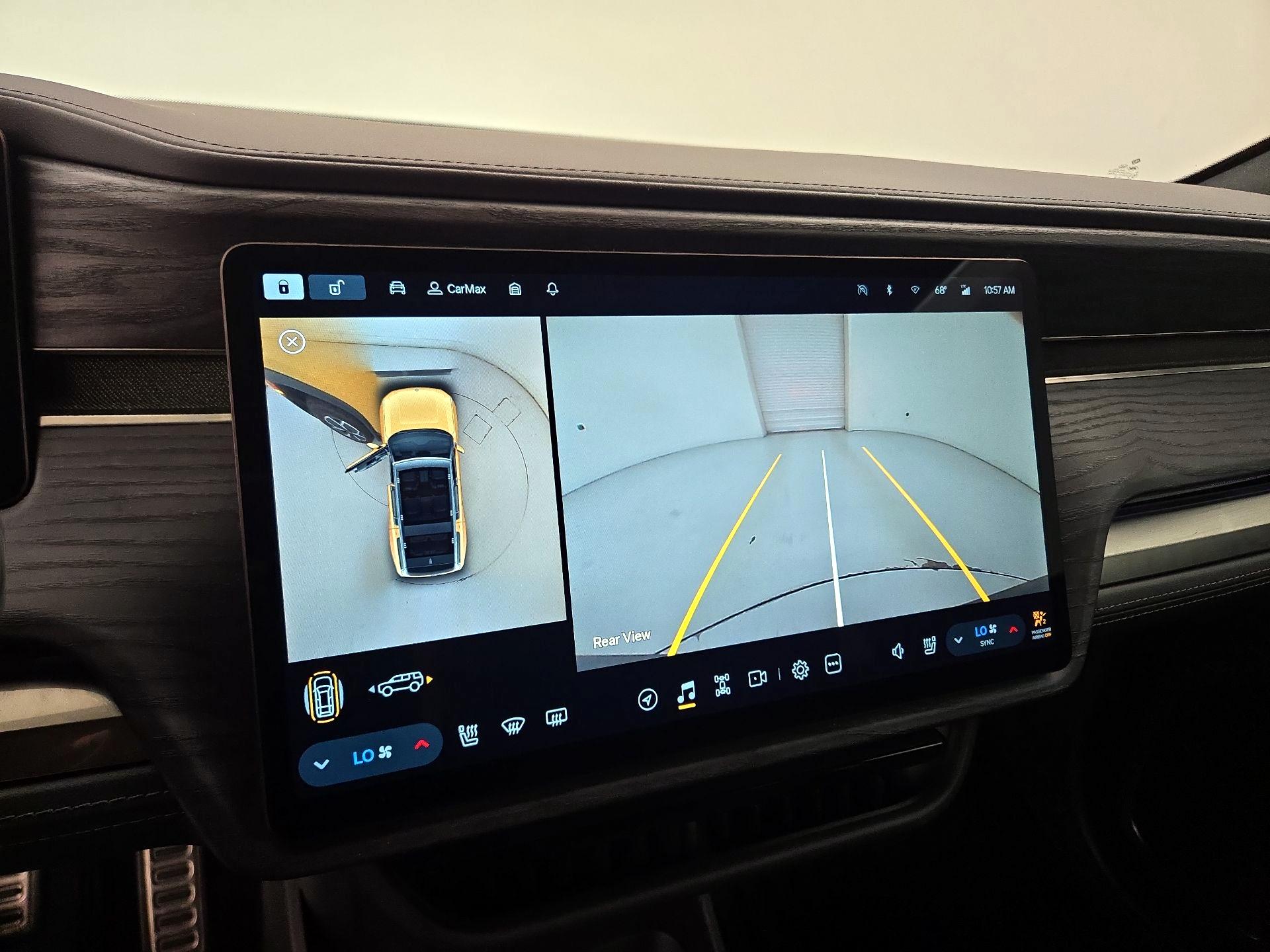 Thumbnail: 2023 Rivian R1S - 14