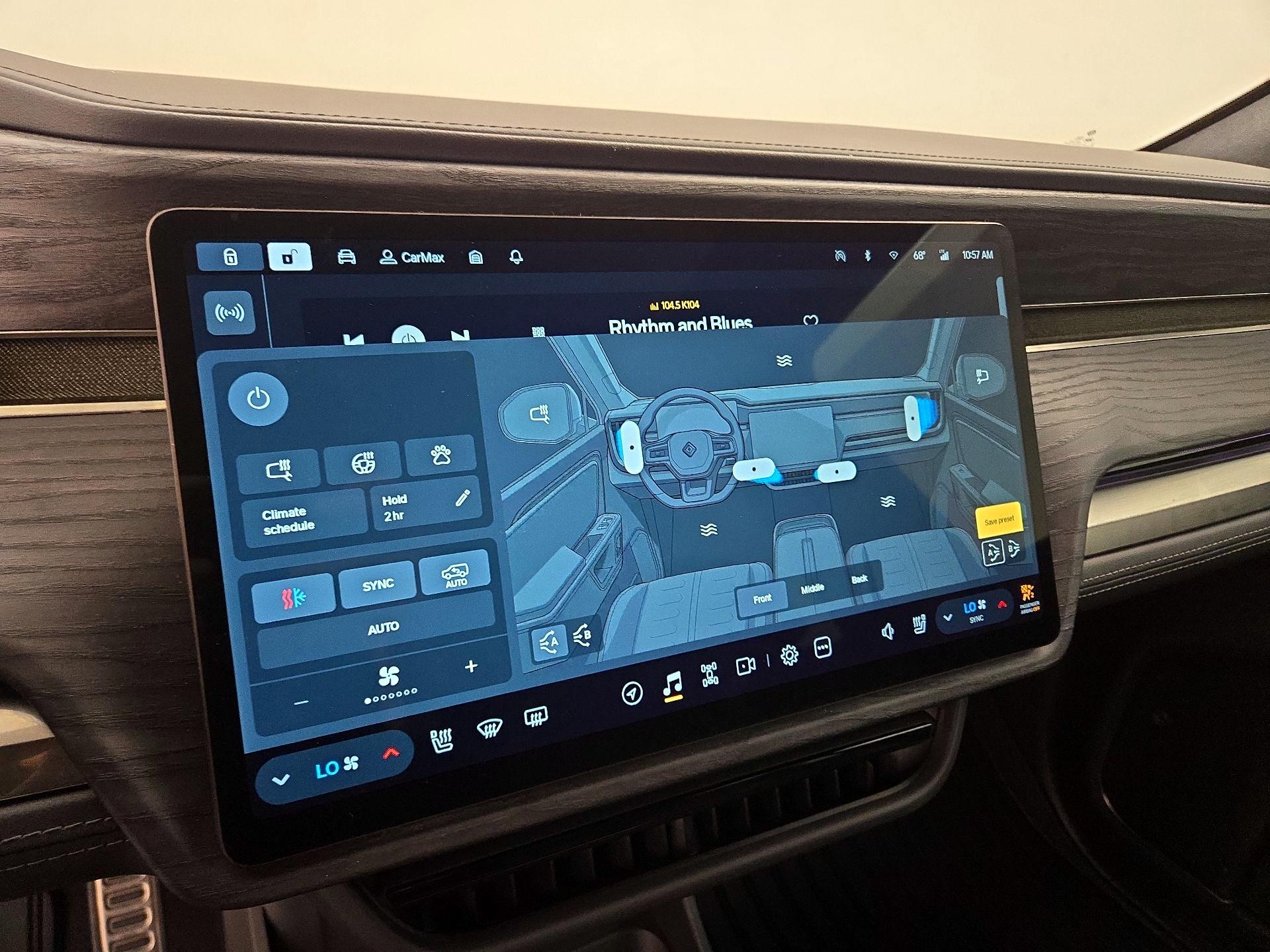 Thumbnail: 2023 Rivian R1S - 16