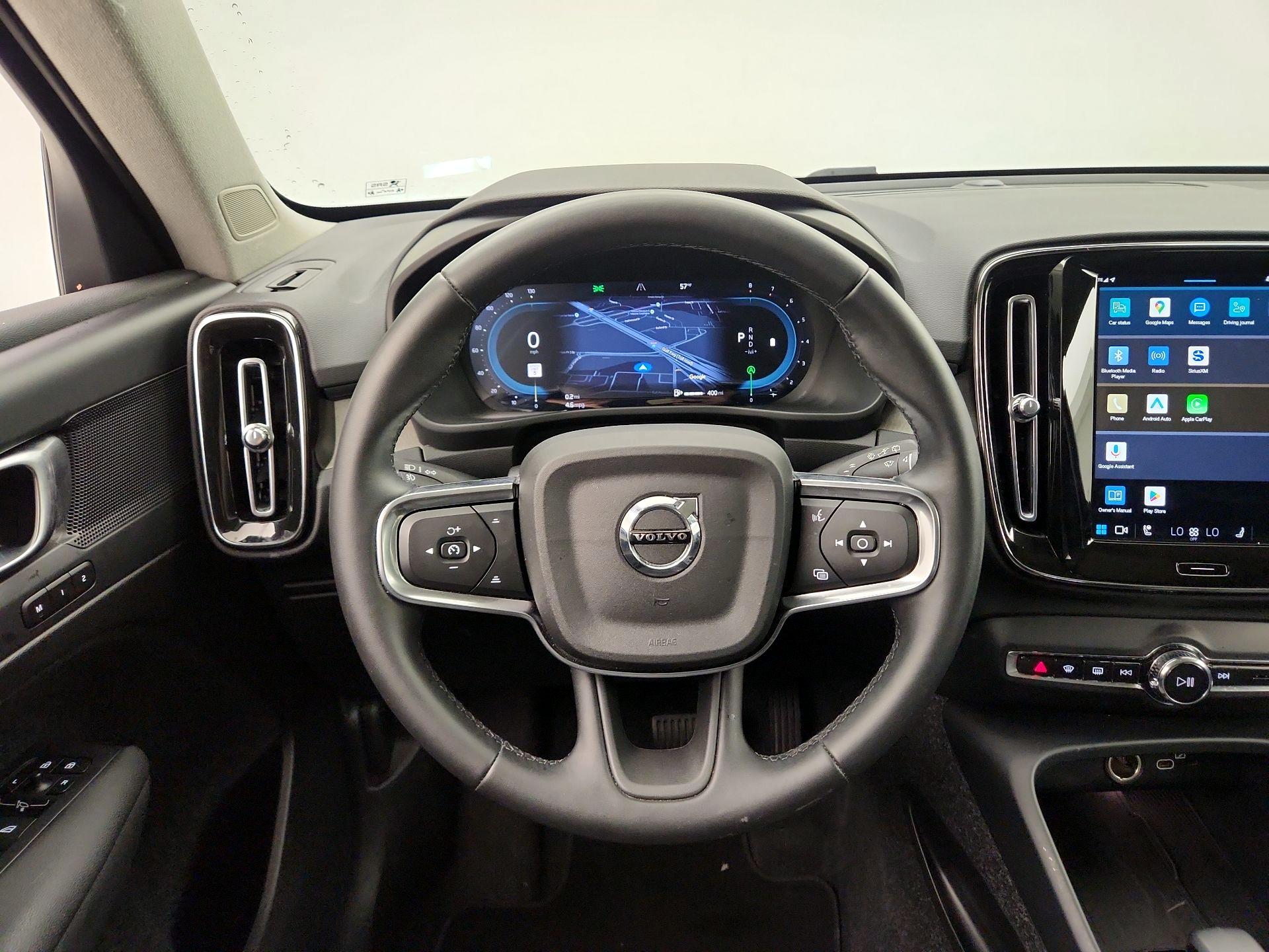 Thumbnail: 2025 Volvo XC40 - 10