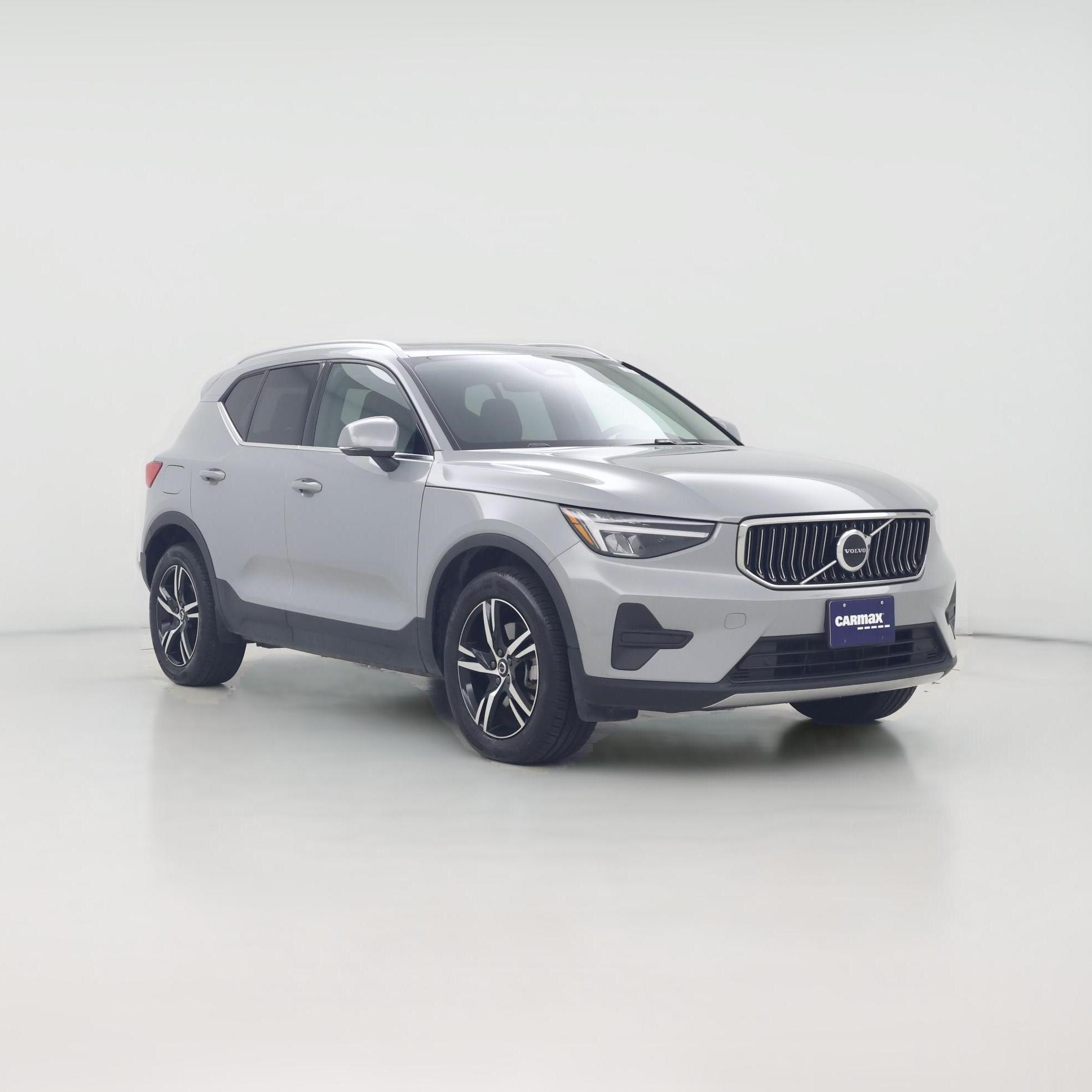 Thumbnail: 2025 Volvo XC40 - 1