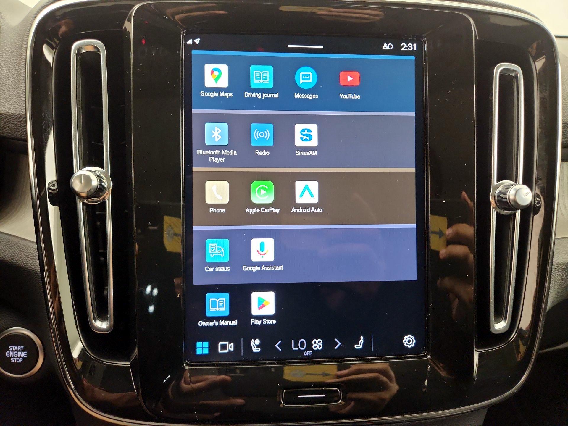 Thumbnail: 2025 Volvo XC40 - 13