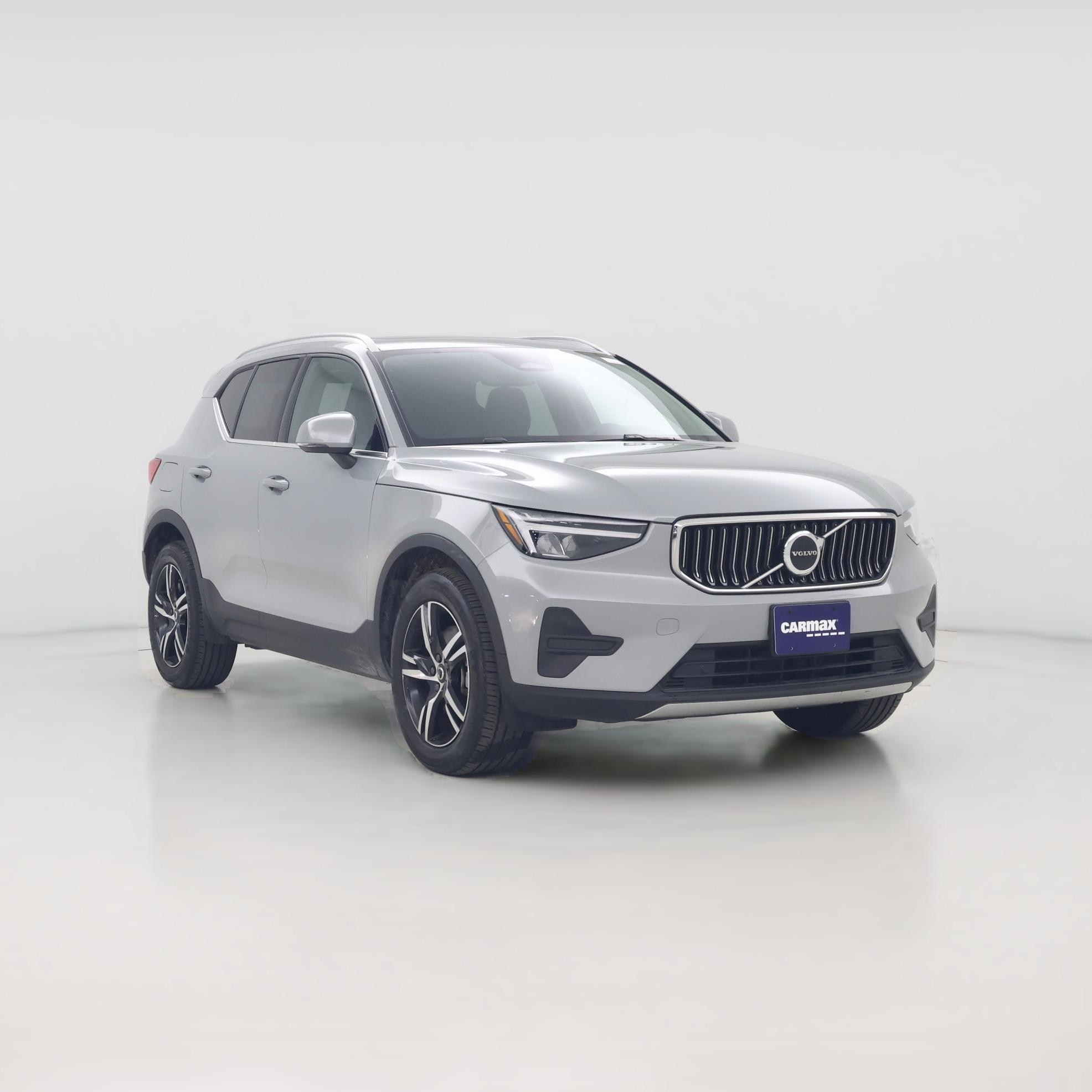 Thumbnail: 2025 Volvo XC40 - 1