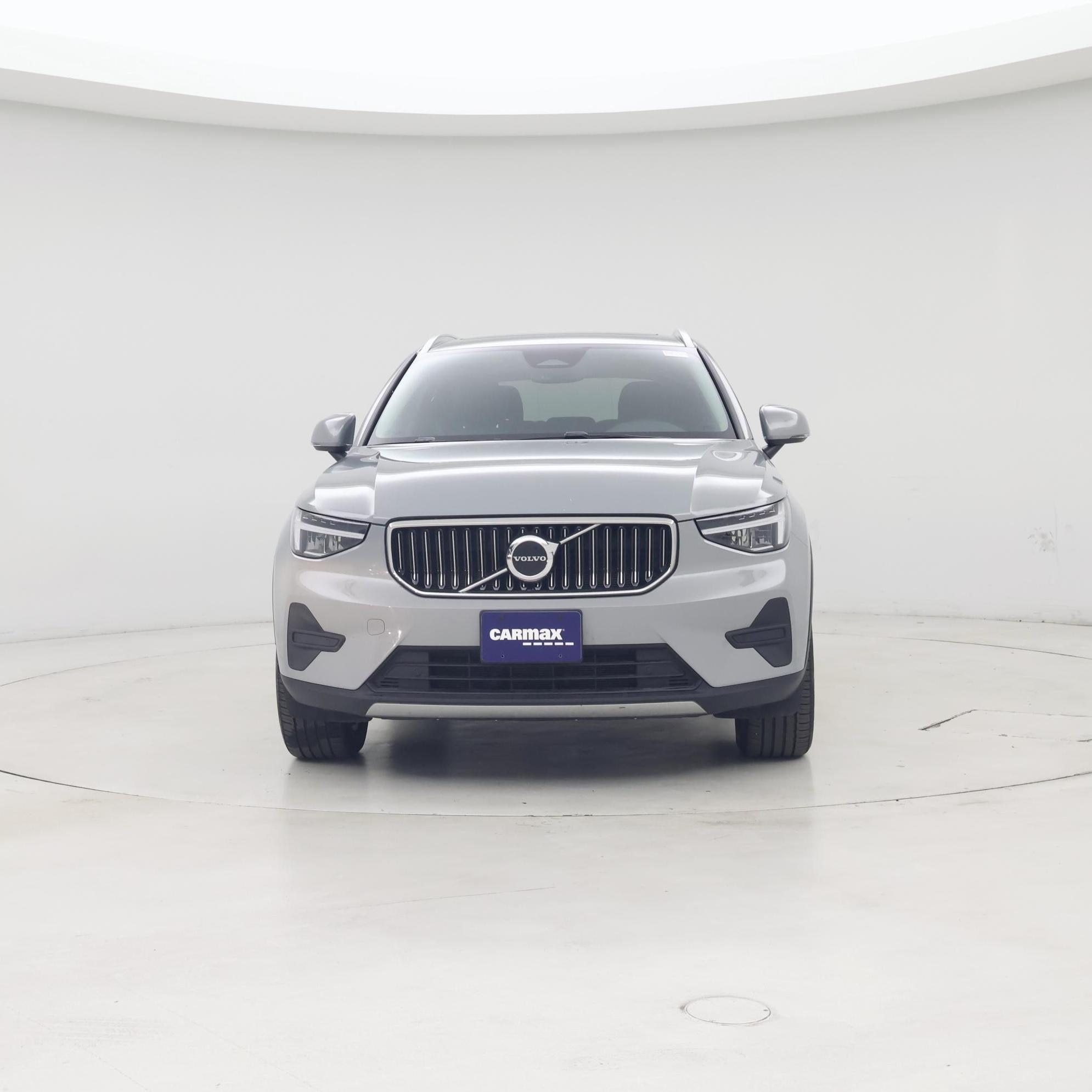 Thumbnail: 2025 Volvo XC40 - 5