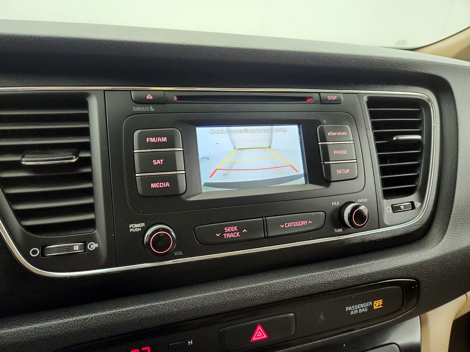 Thumbnail: 2016 Kia Sedona - 12