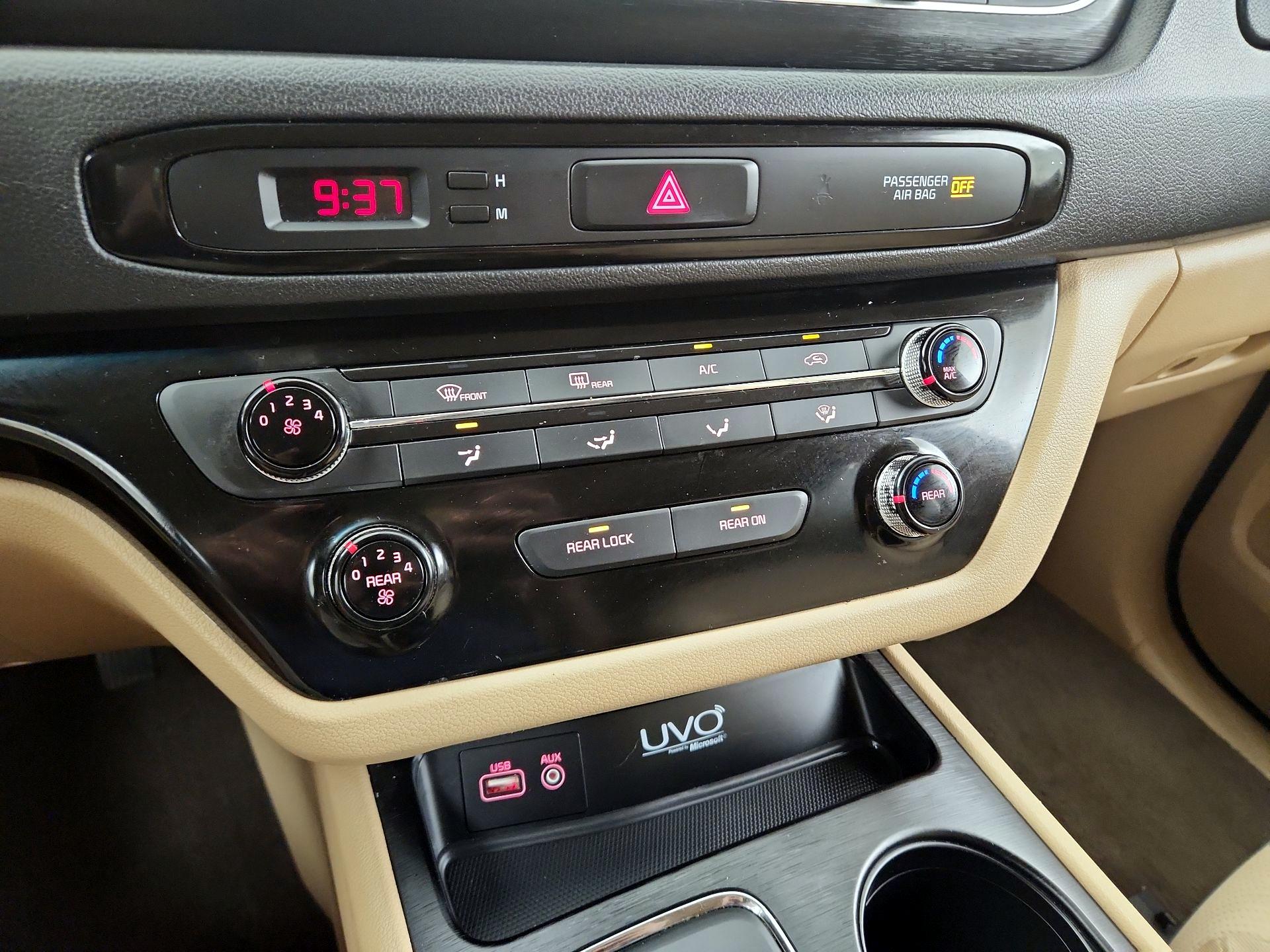 Thumbnail: 2016 Kia Sedona - 14