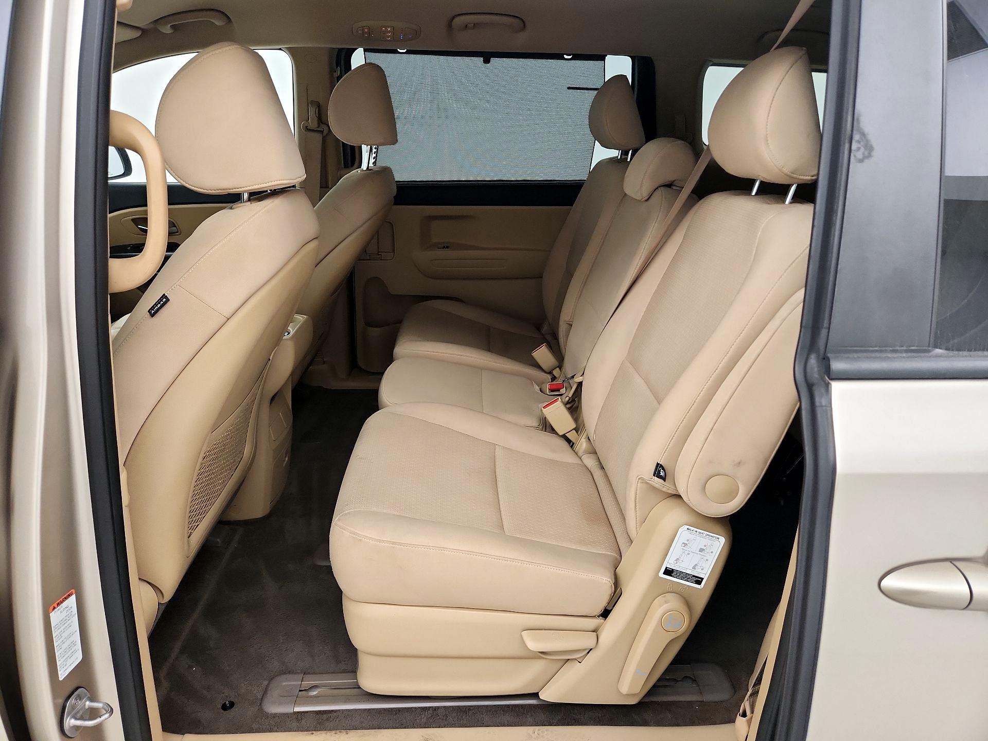 Thumbnail: 2016 Kia Sedona - 17