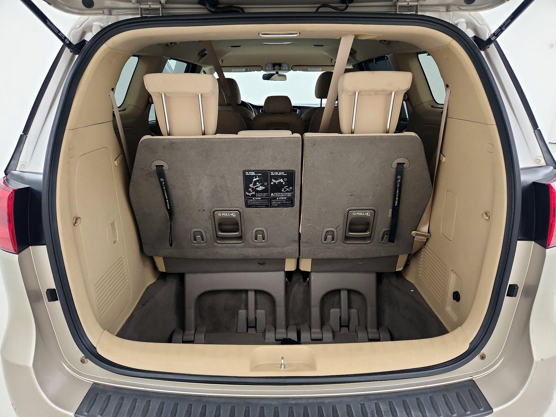 Thumbnail: 2016 Kia Sedona - 19