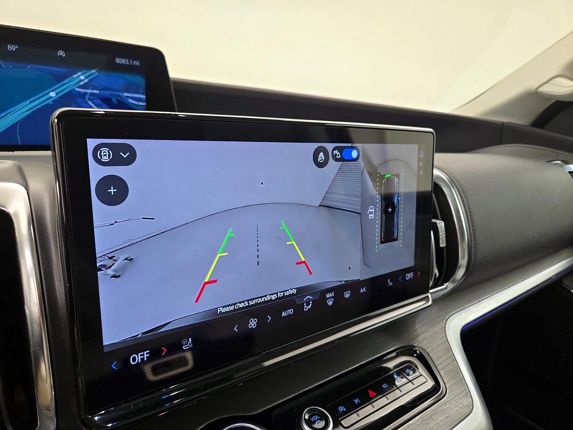 Thumbnail: 2025 Ford Expedition - 15