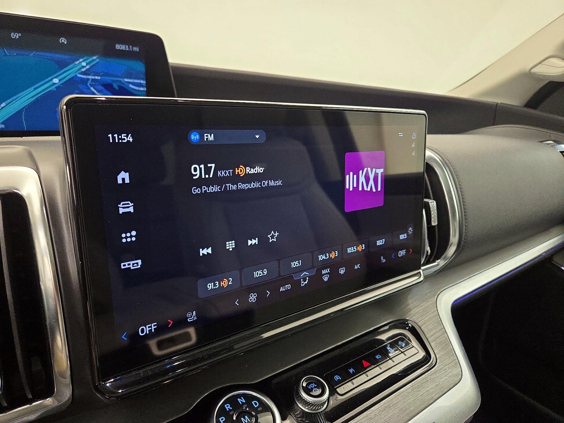 Thumbnail: 2025 Ford Expedition - 16