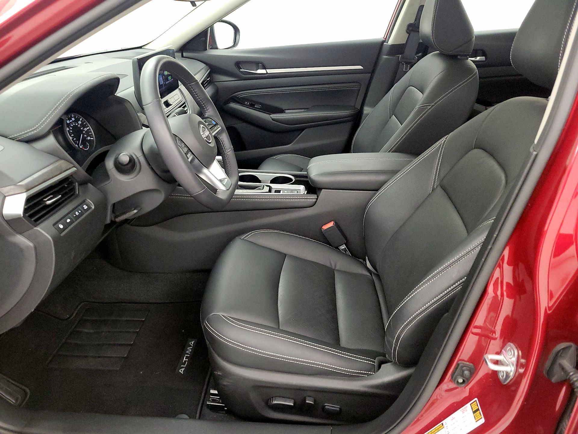 Thumbnail: 2023 Nissan Altima - 11