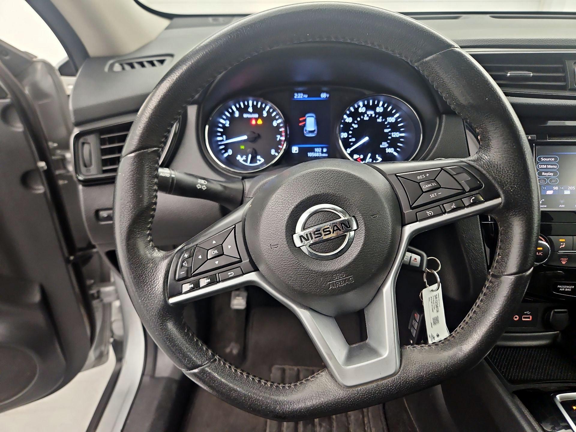 Thumbnail: 2019 Nissan Rogue - 10