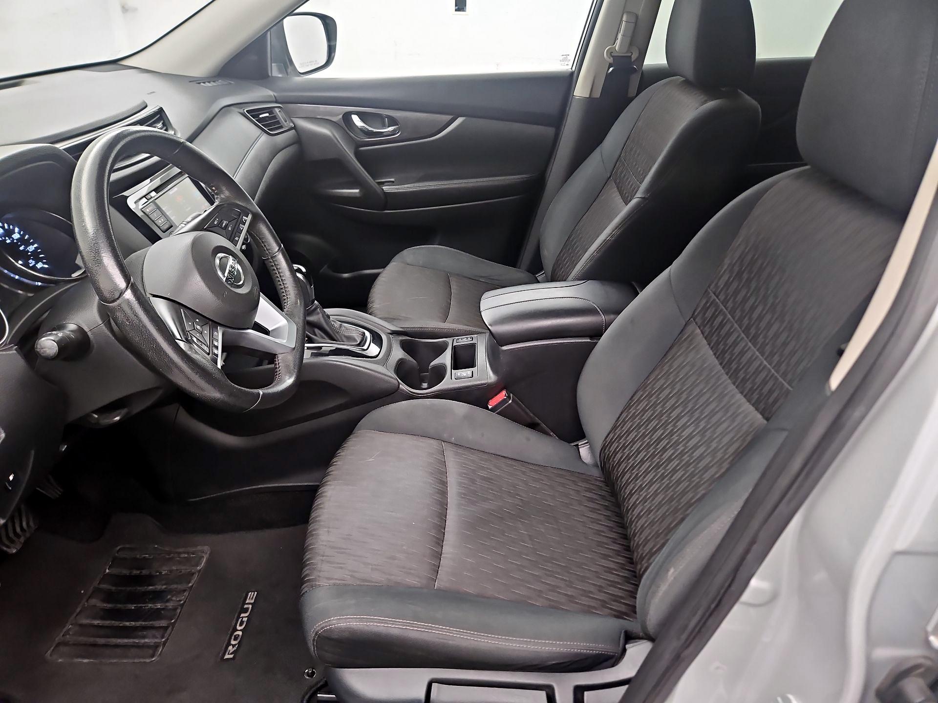 Thumbnail: 2019 Nissan Rogue - 11