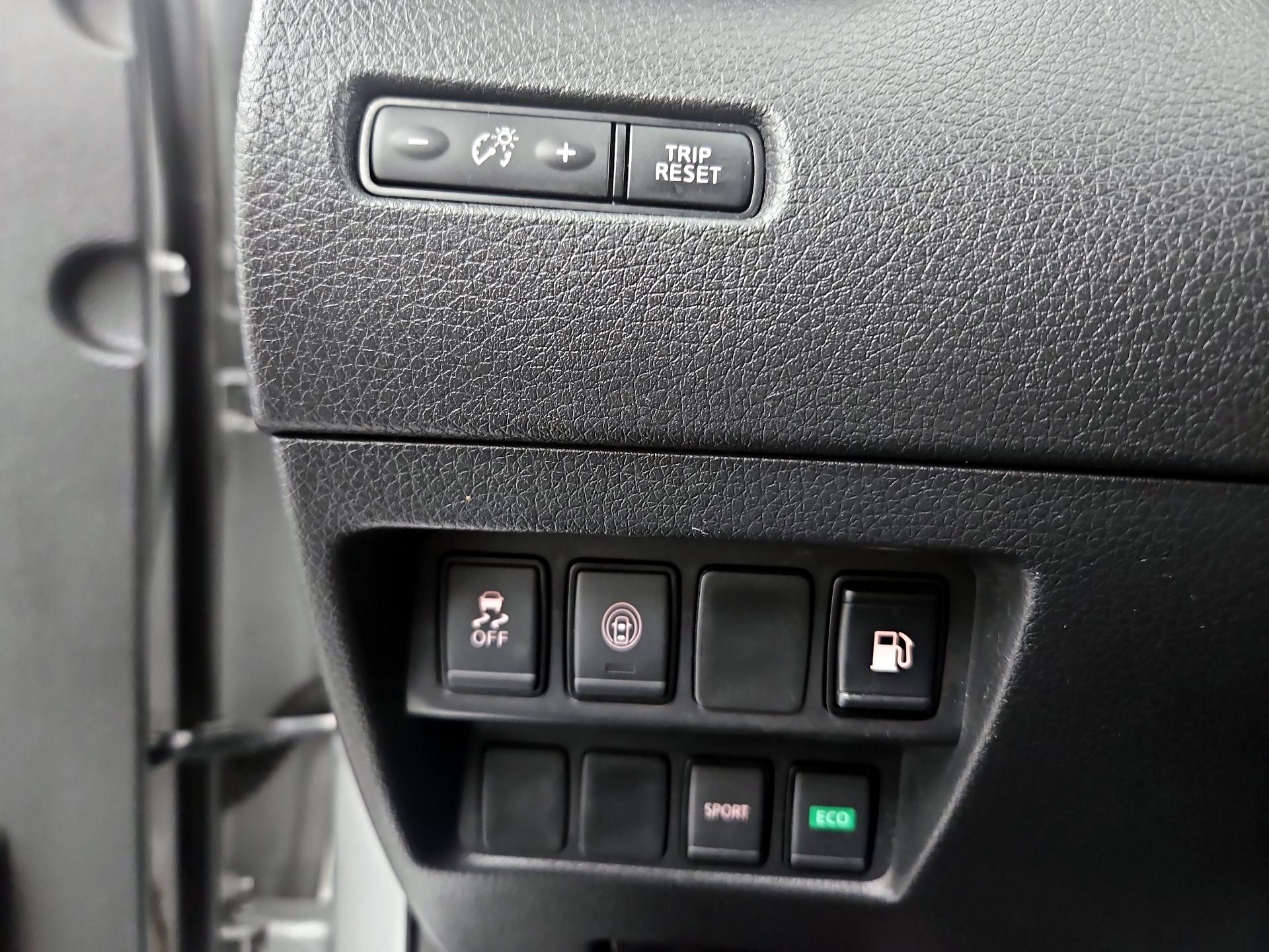 Thumbnail: 2019 Nissan Rogue - 13