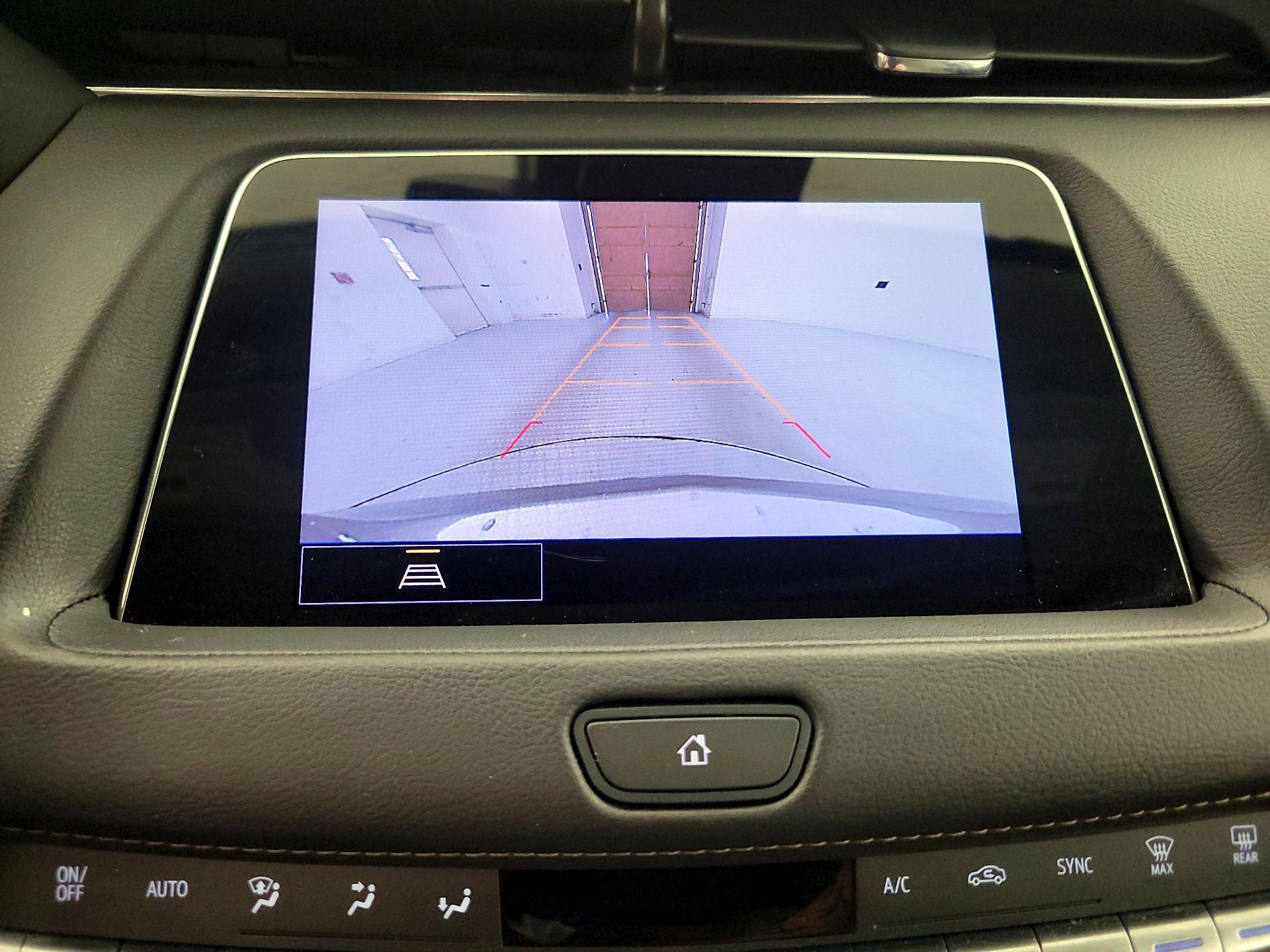 Thumbnail: 2023 Cadillac XT4 - 14