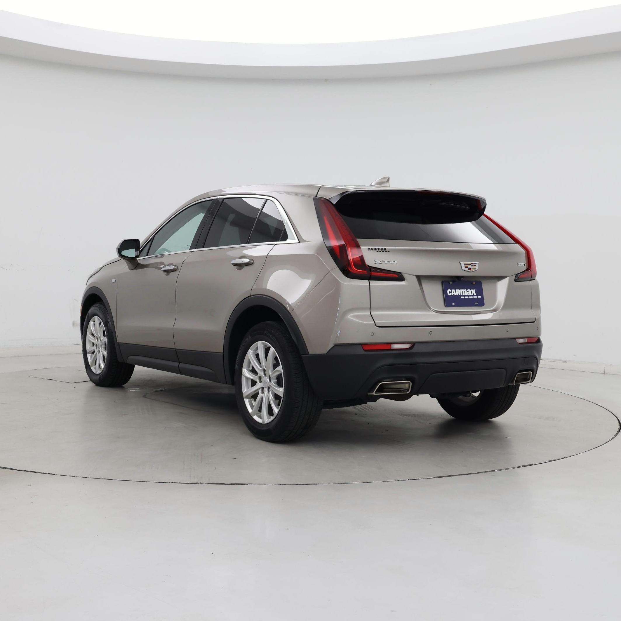 Thumbnail: 2023 Cadillac XT4 - 2