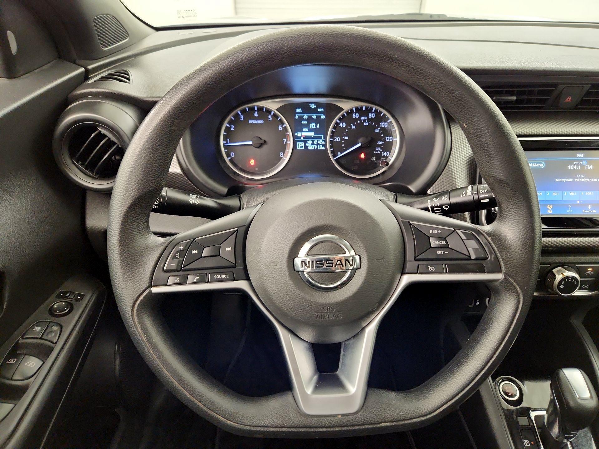 Thumbnail: 2020 Nissan Kicks - 10